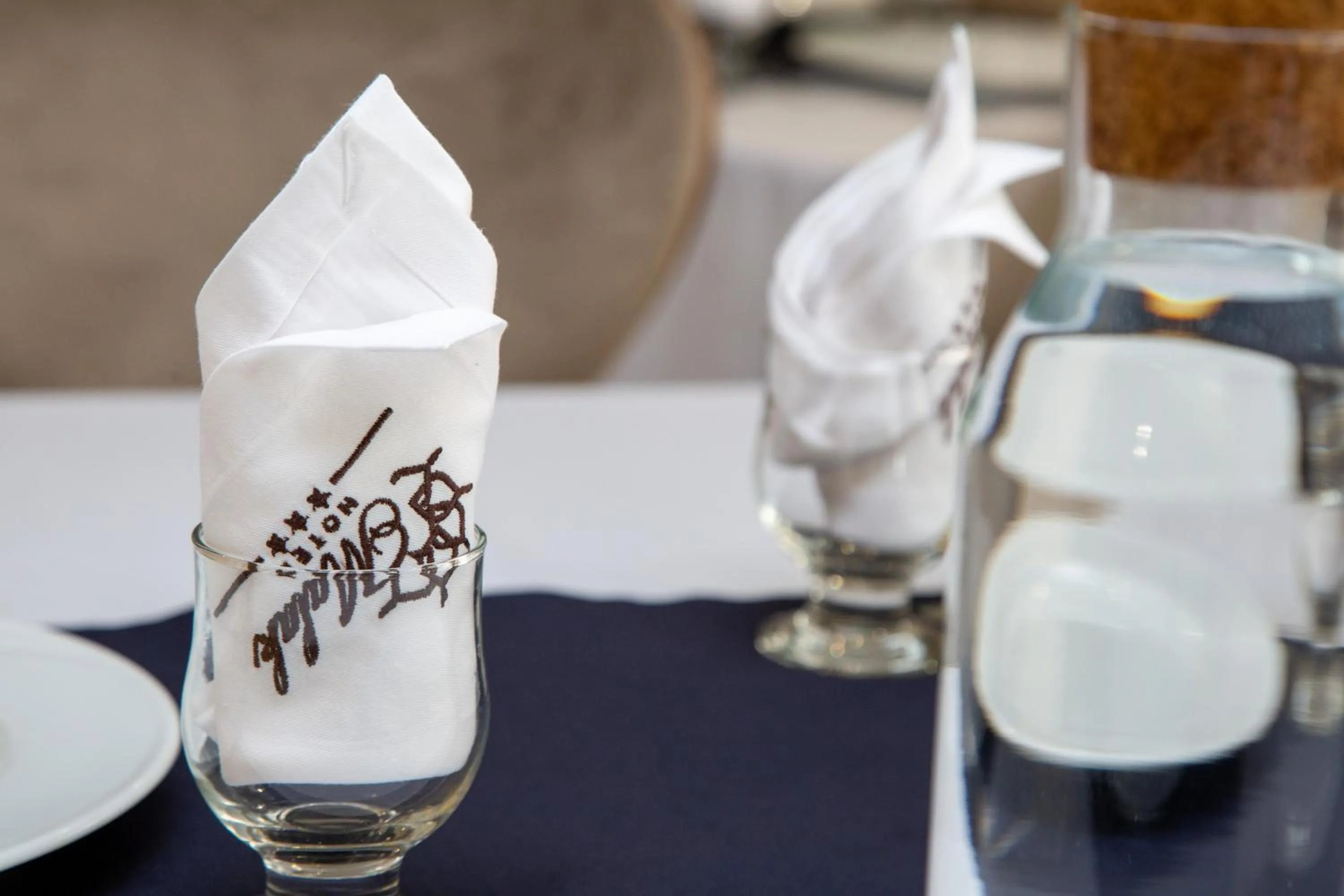 Restaurant/places to eat in Malak Hotel