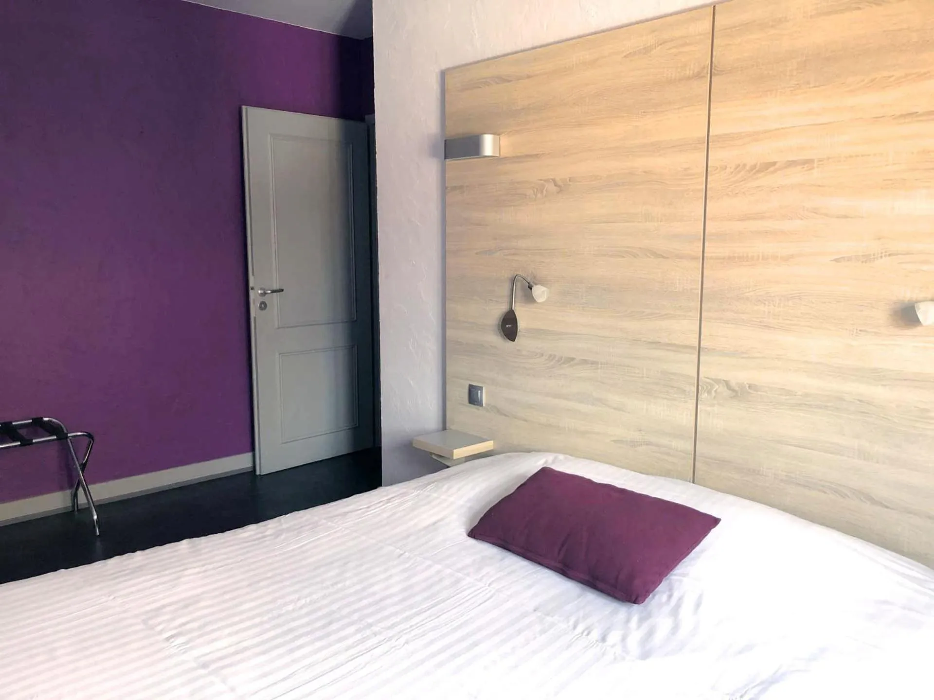 Bedroom in logis hôtel restaurant Le rendez-vous des Copains