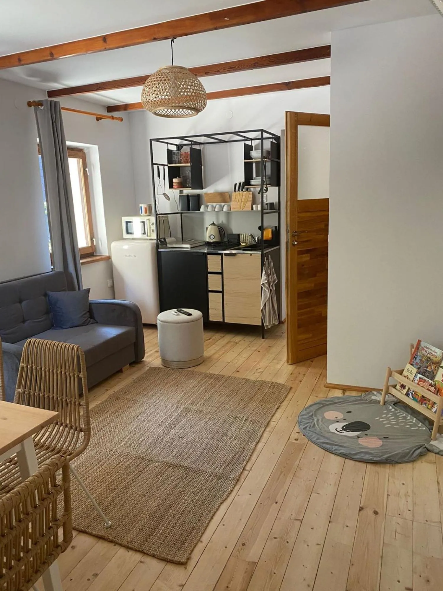 Kitchen or kitchenette in Villa Lulu Piaseczno