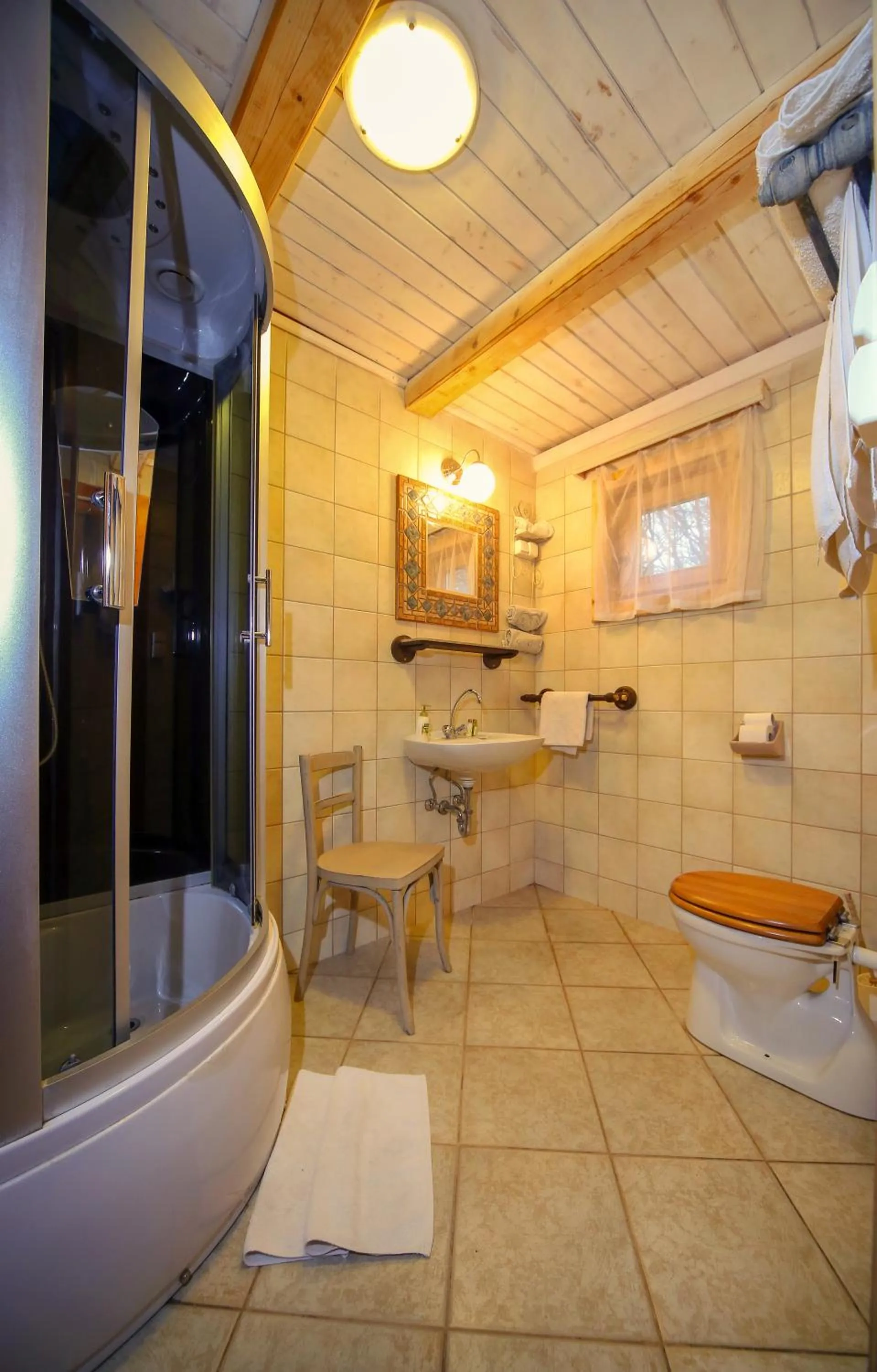Bathroom in Nomad Hotel & Glamping