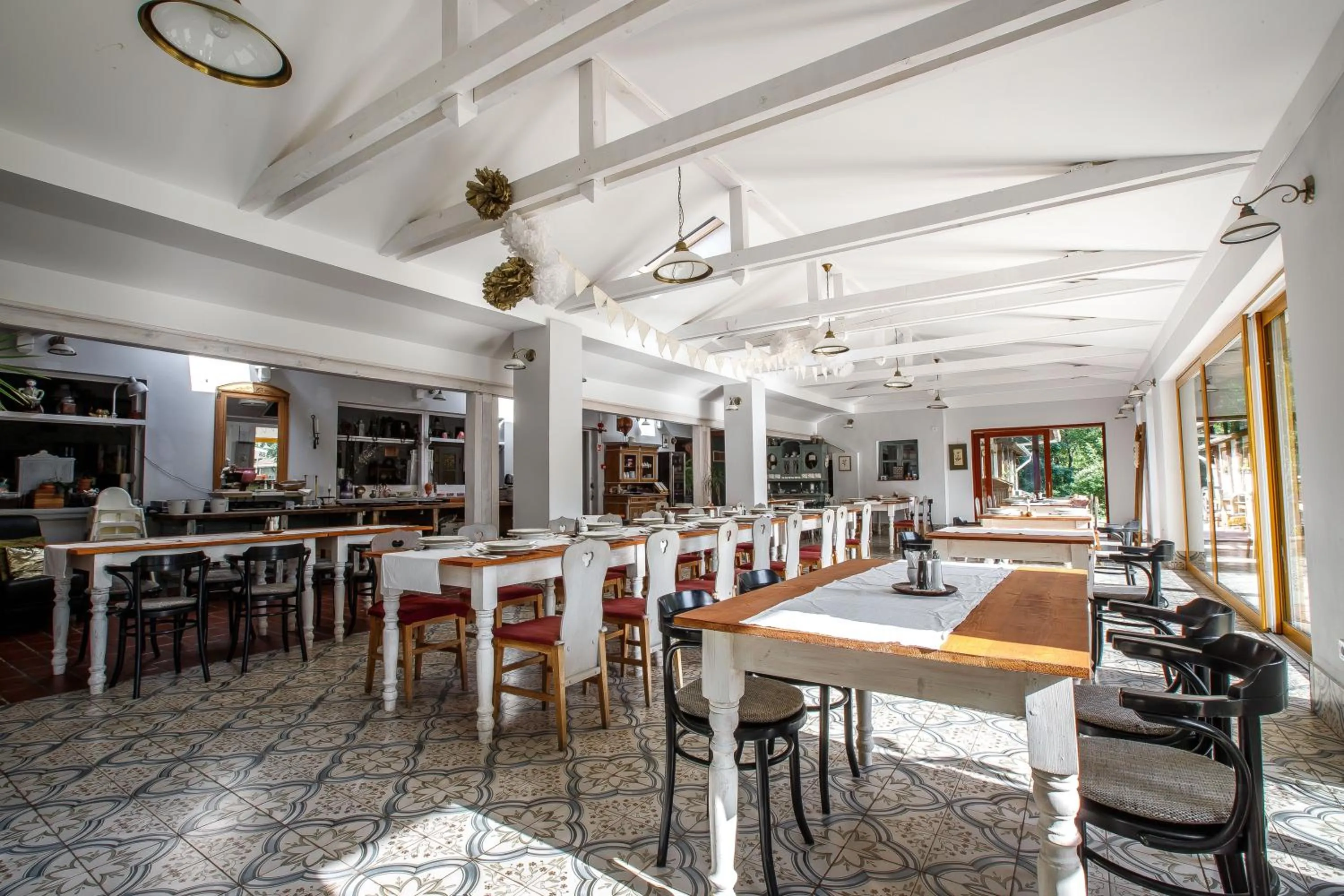 Restaurant/places to eat in Nomad Hotel & Glamping