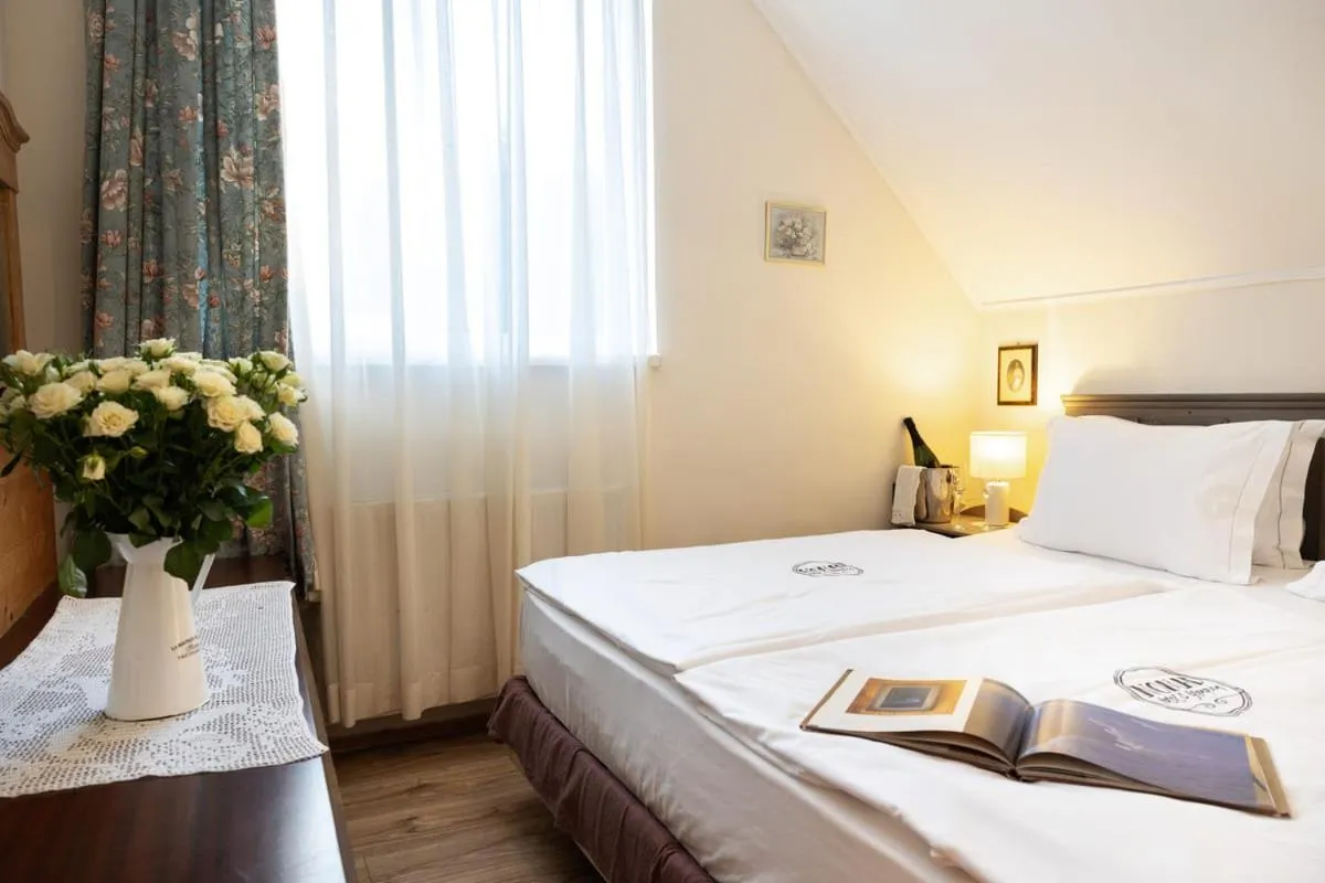 Bed in Nomad Hotel & Glamping