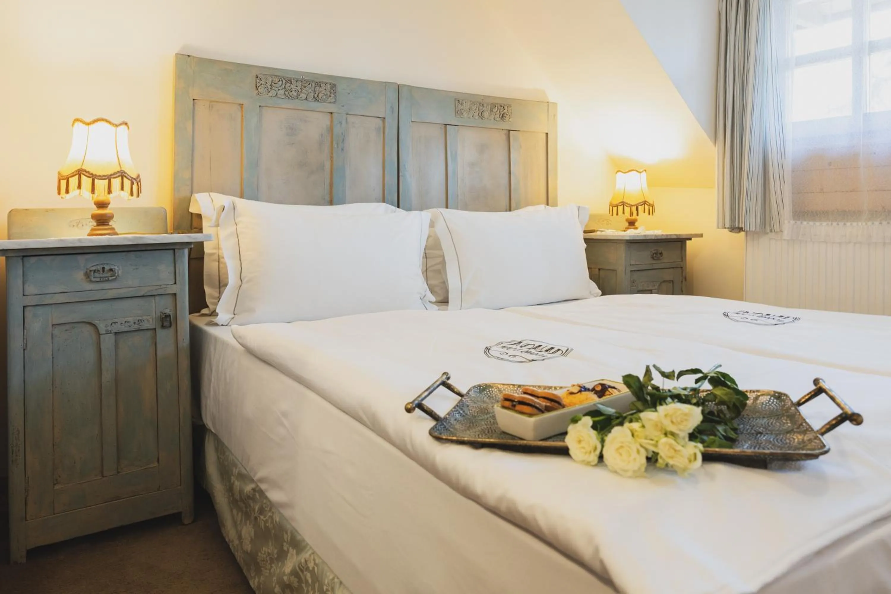 Bed in Nomad Hotel & Glamping