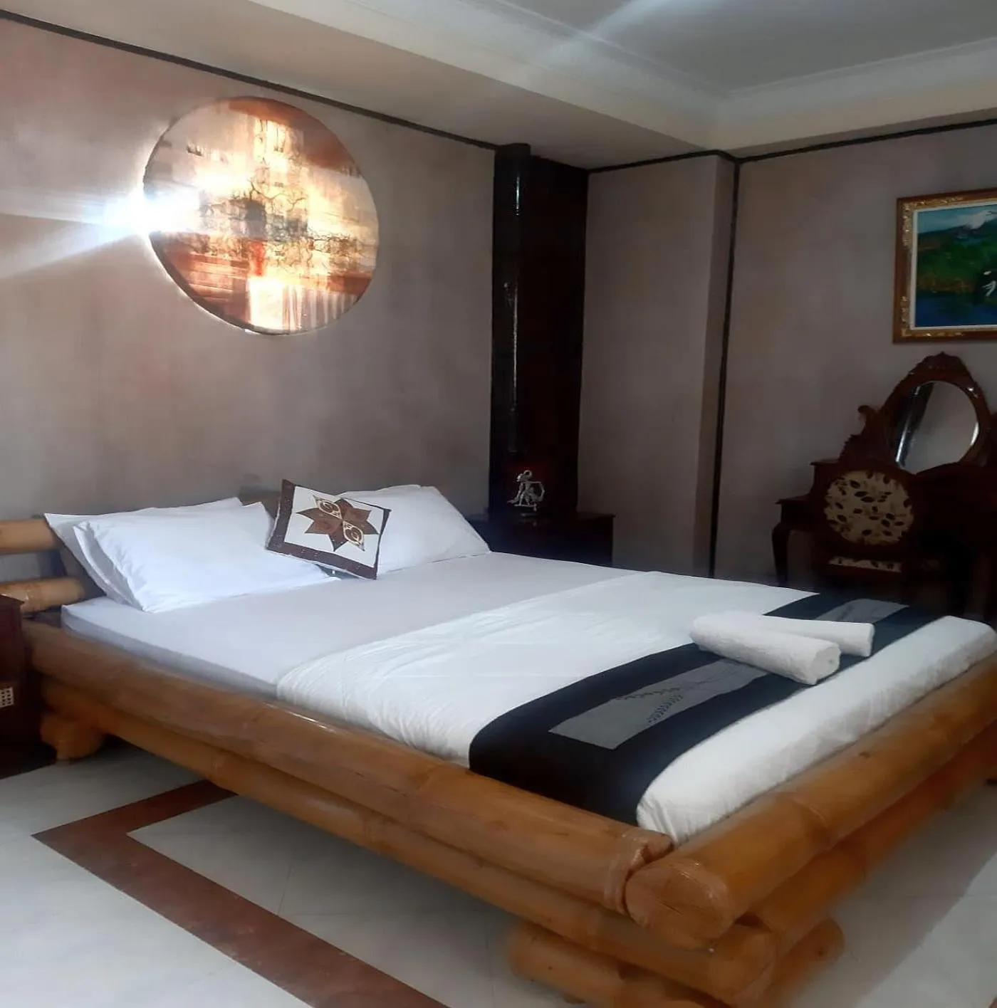 Bed in The Reinhold Guesthouse Bali