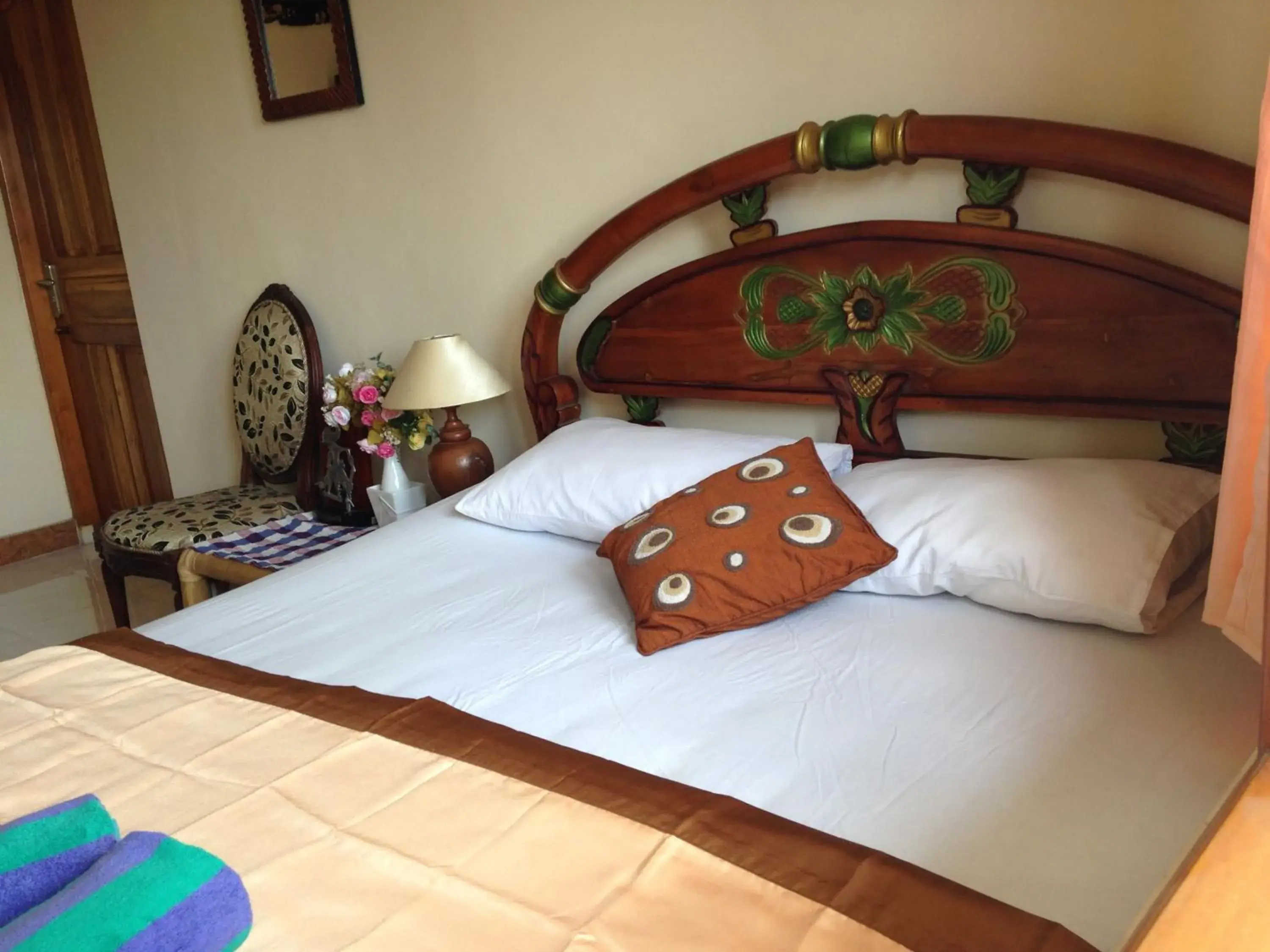 Deluxe Queen Room - single occupancy in The Reinhold Guesthouse Bali Deluxe Queen Room - single occupancy in The Reinhold Guesthouse Bali