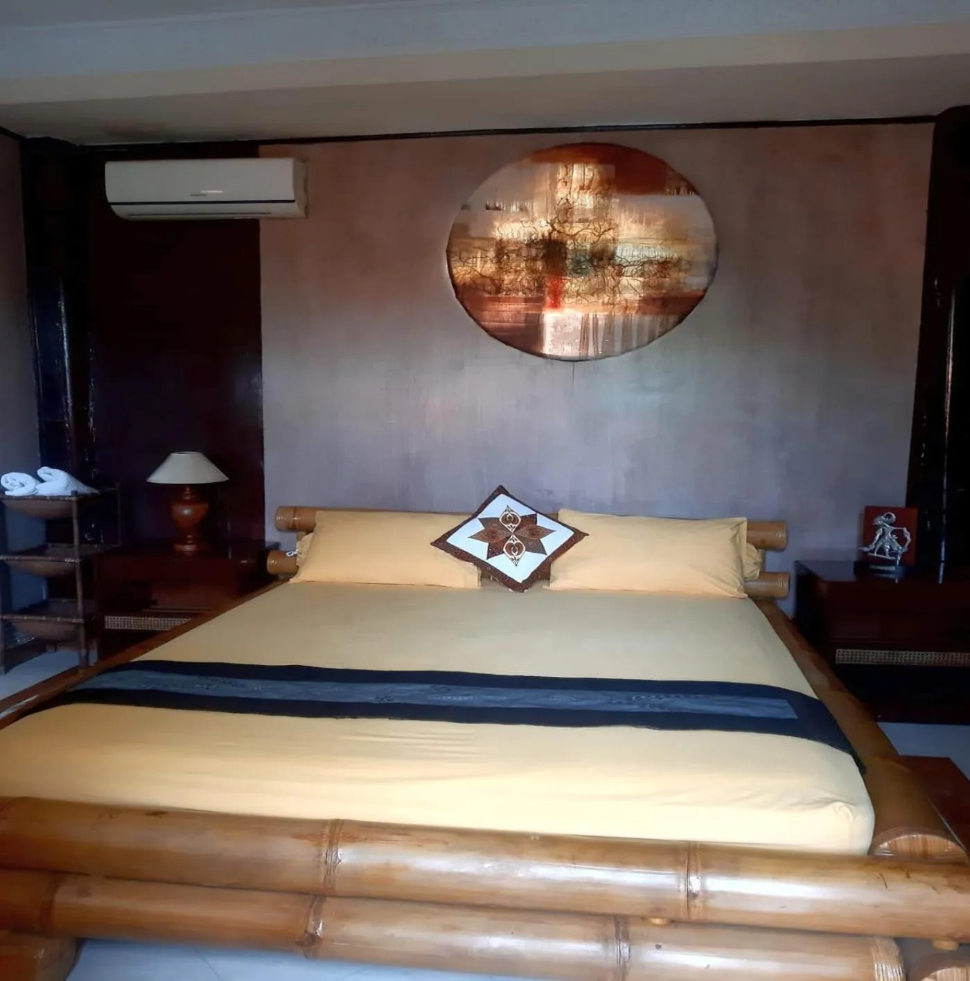 Bed in The Reinhold Guesthouse Bali