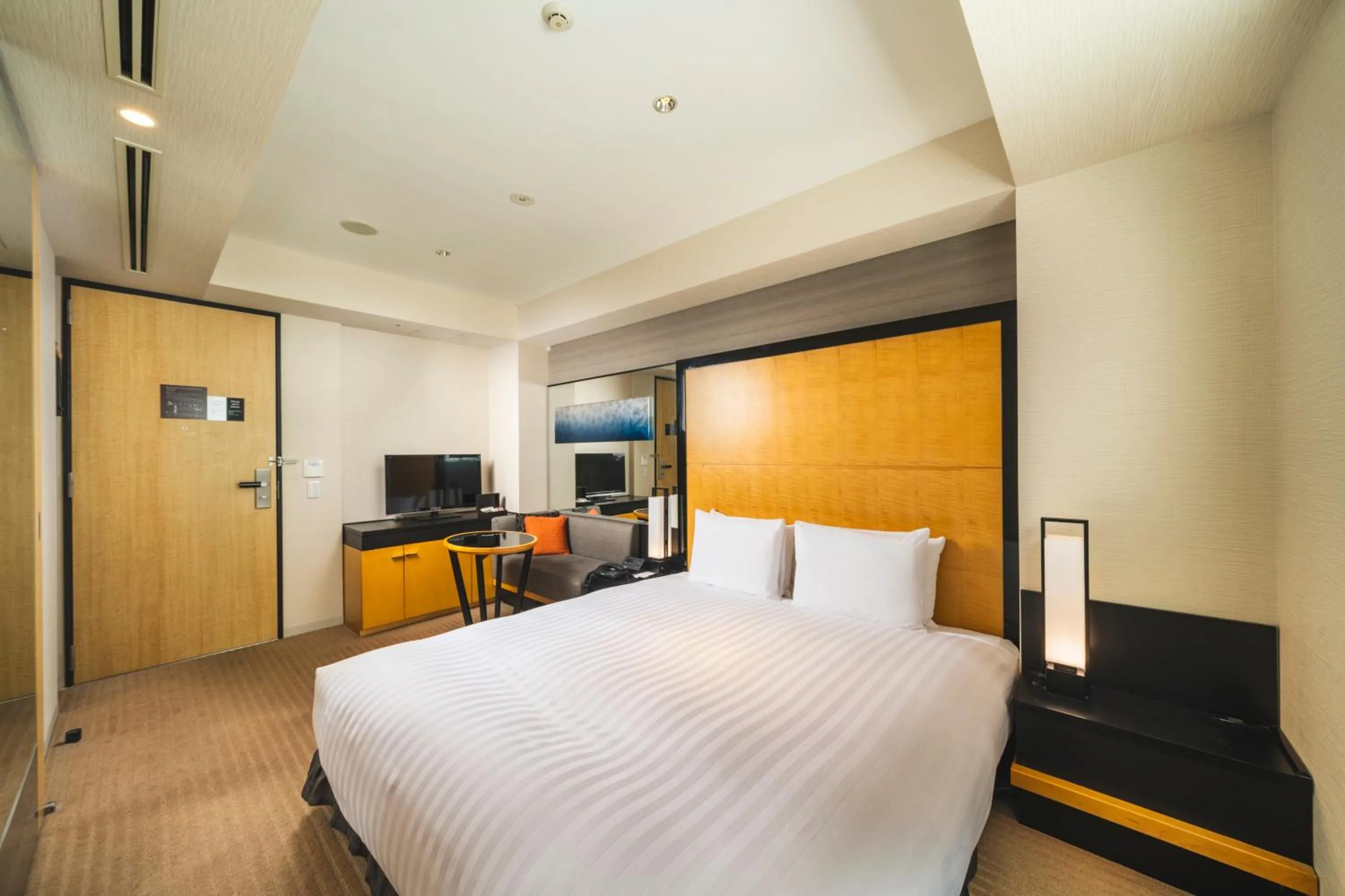 Photo of the whole room, Bed in KOKO HOTEL Premier Kanazawa Korinbo