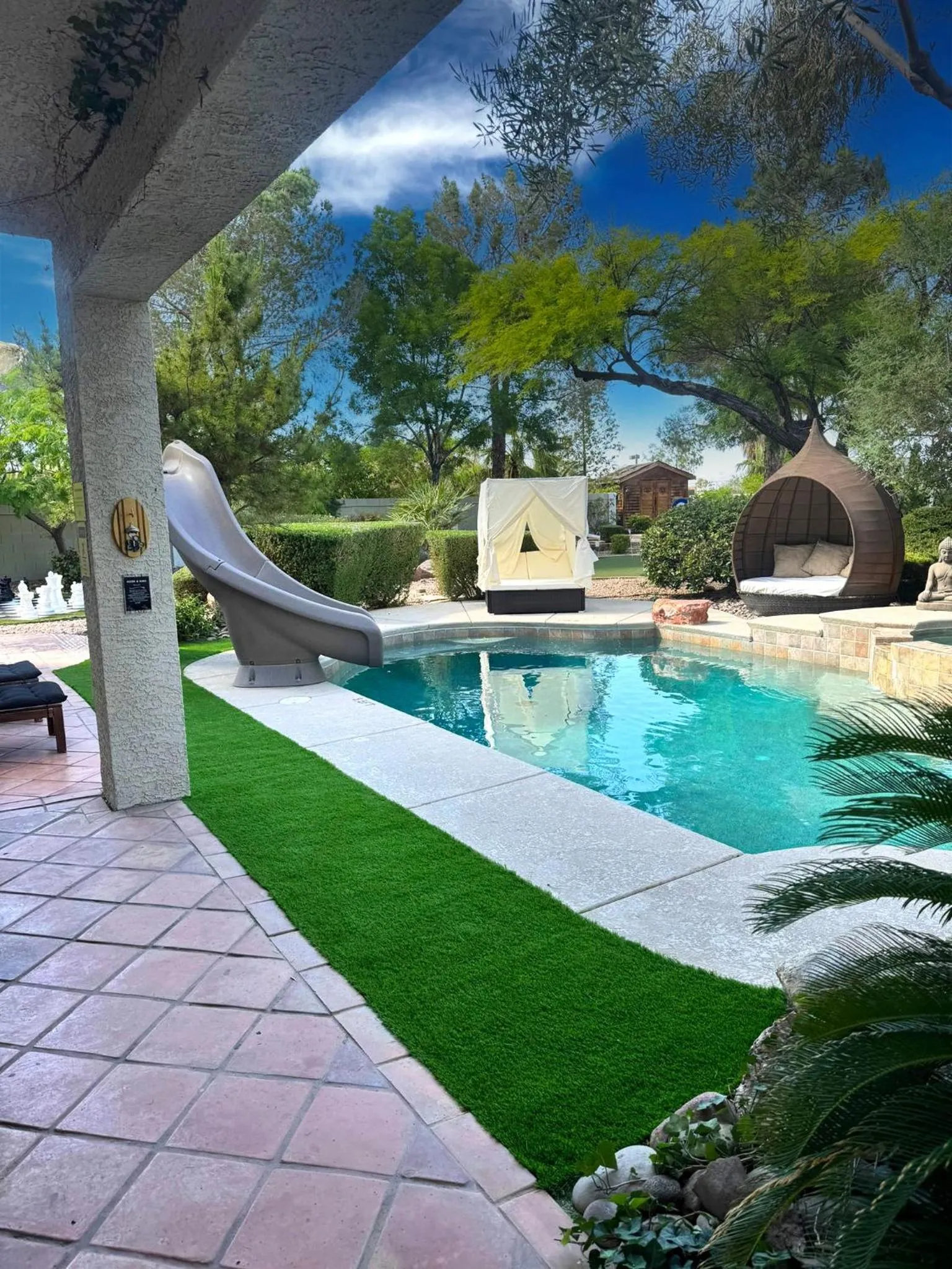 Hot Tub in The Buddha Estate