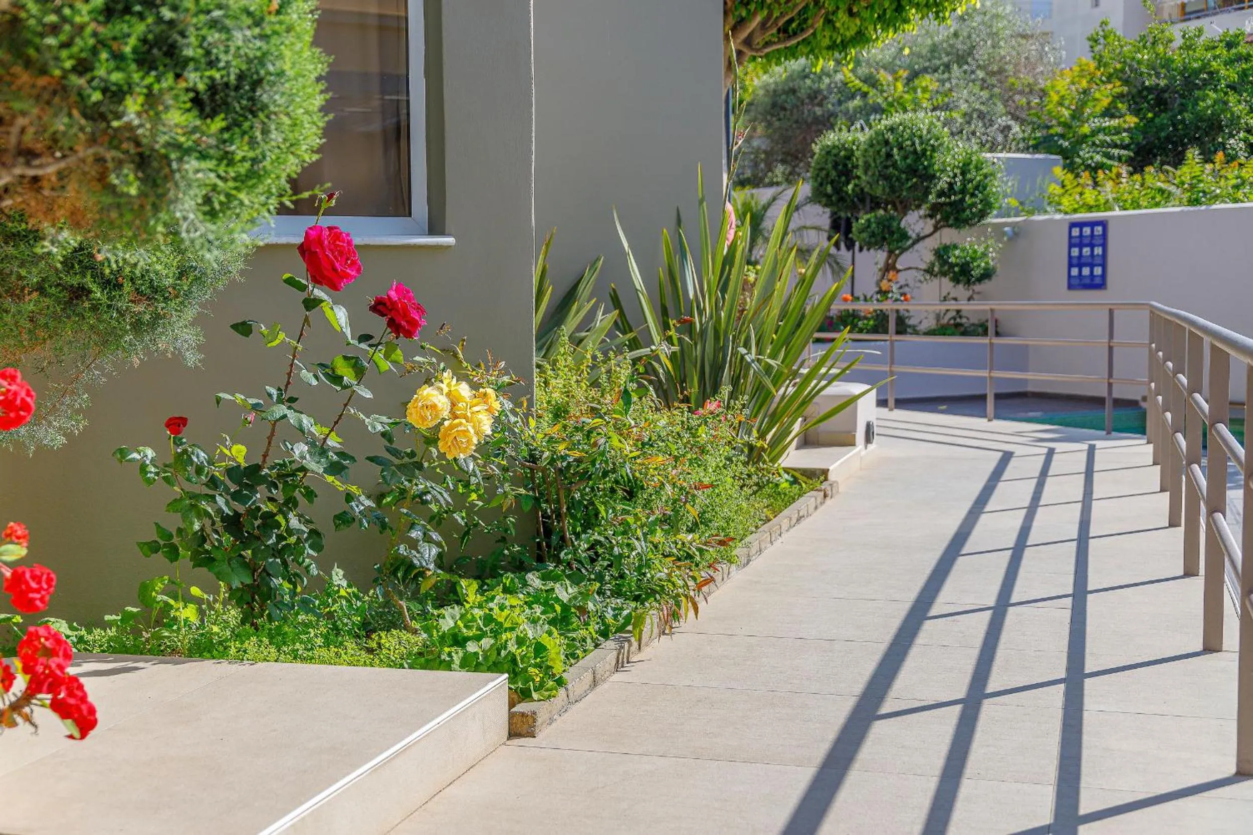 Garden in Creta Elena