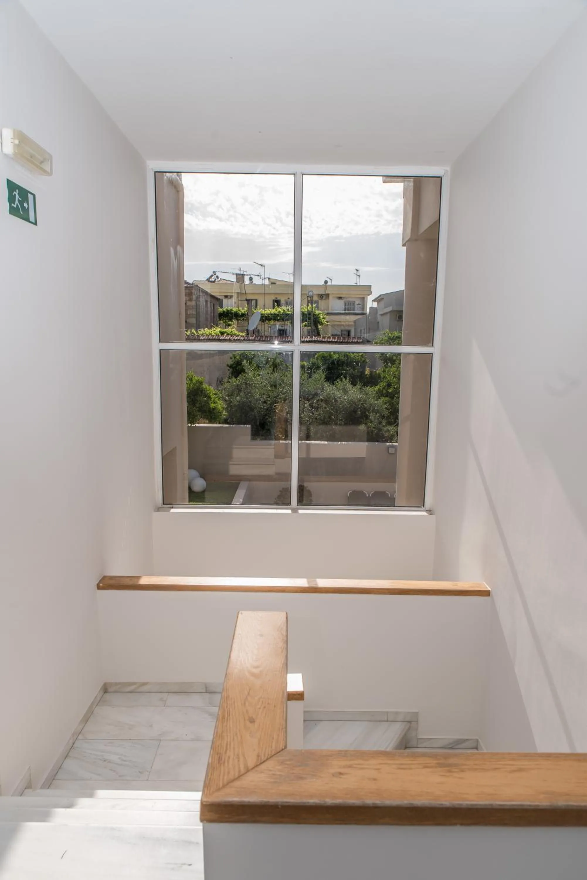 Property building in Creta Elena