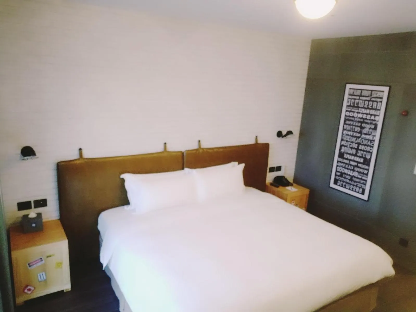 Bed in Just Sleep - Sanchong