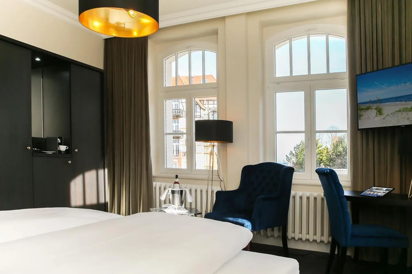 Bed in meergut HOTELS