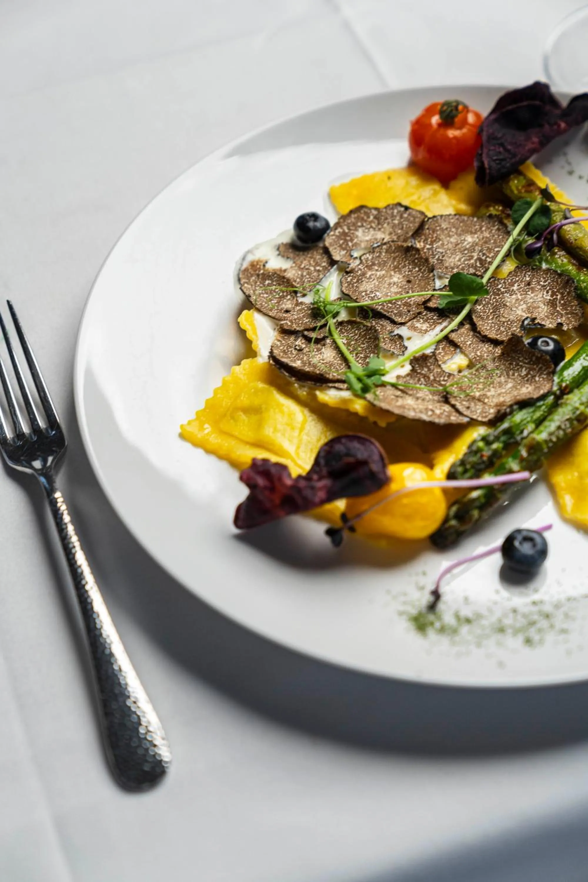 Restaurant/places to eat in meergut HOTELS