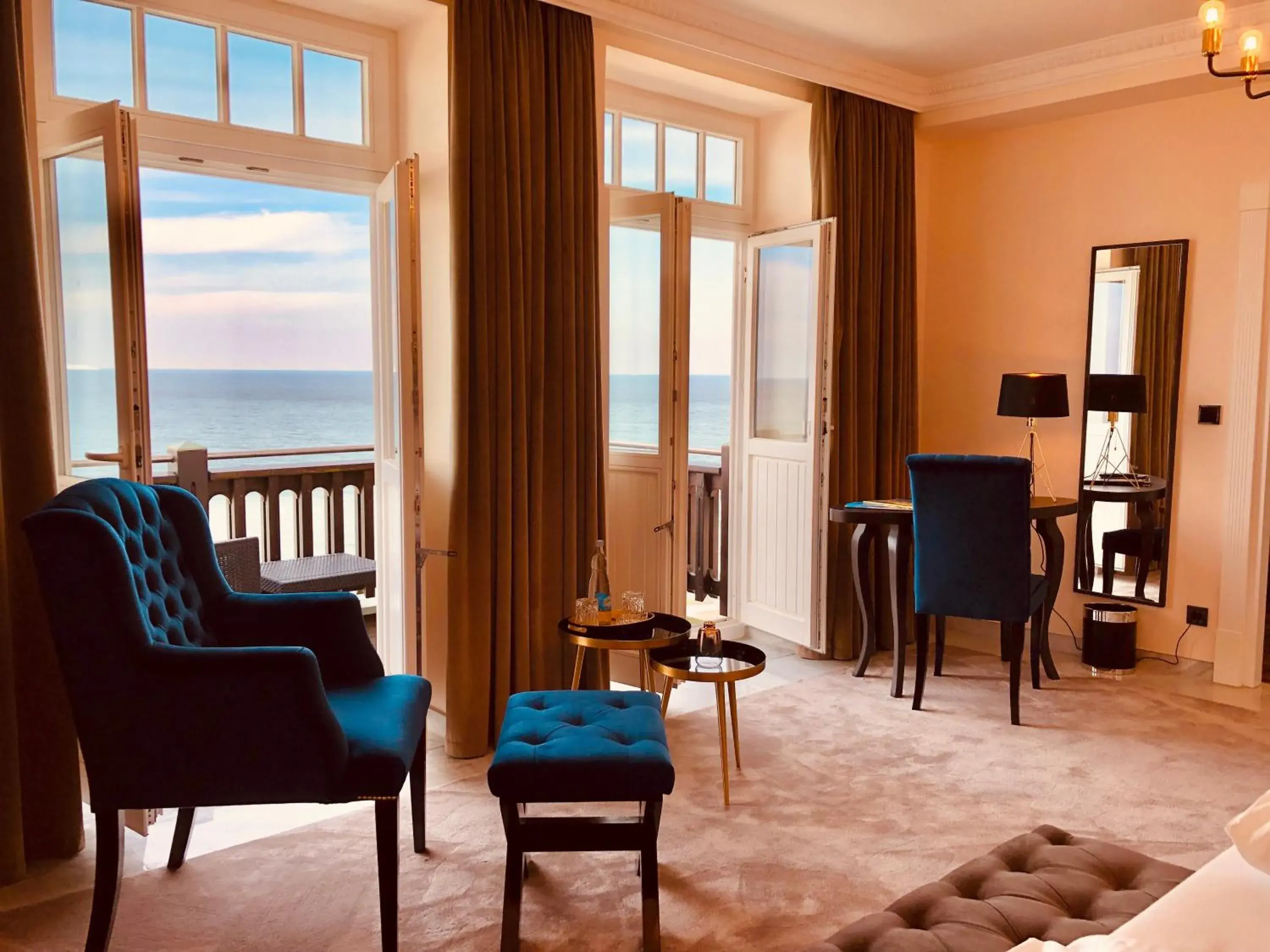 Junior Suite with Sea View in meergut HOTELS Junior Suite with Sea View in meergut HOTELS