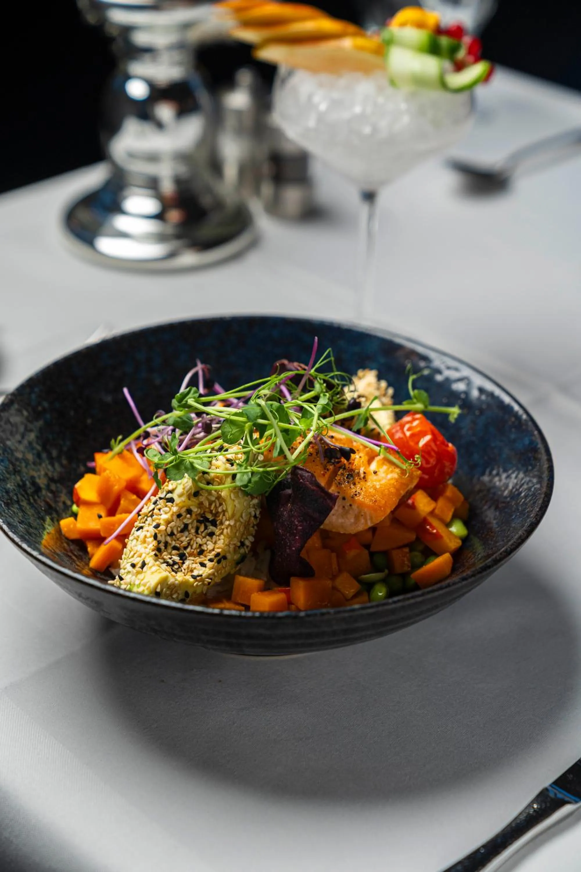 Restaurant/places to eat in meergut HOTELS