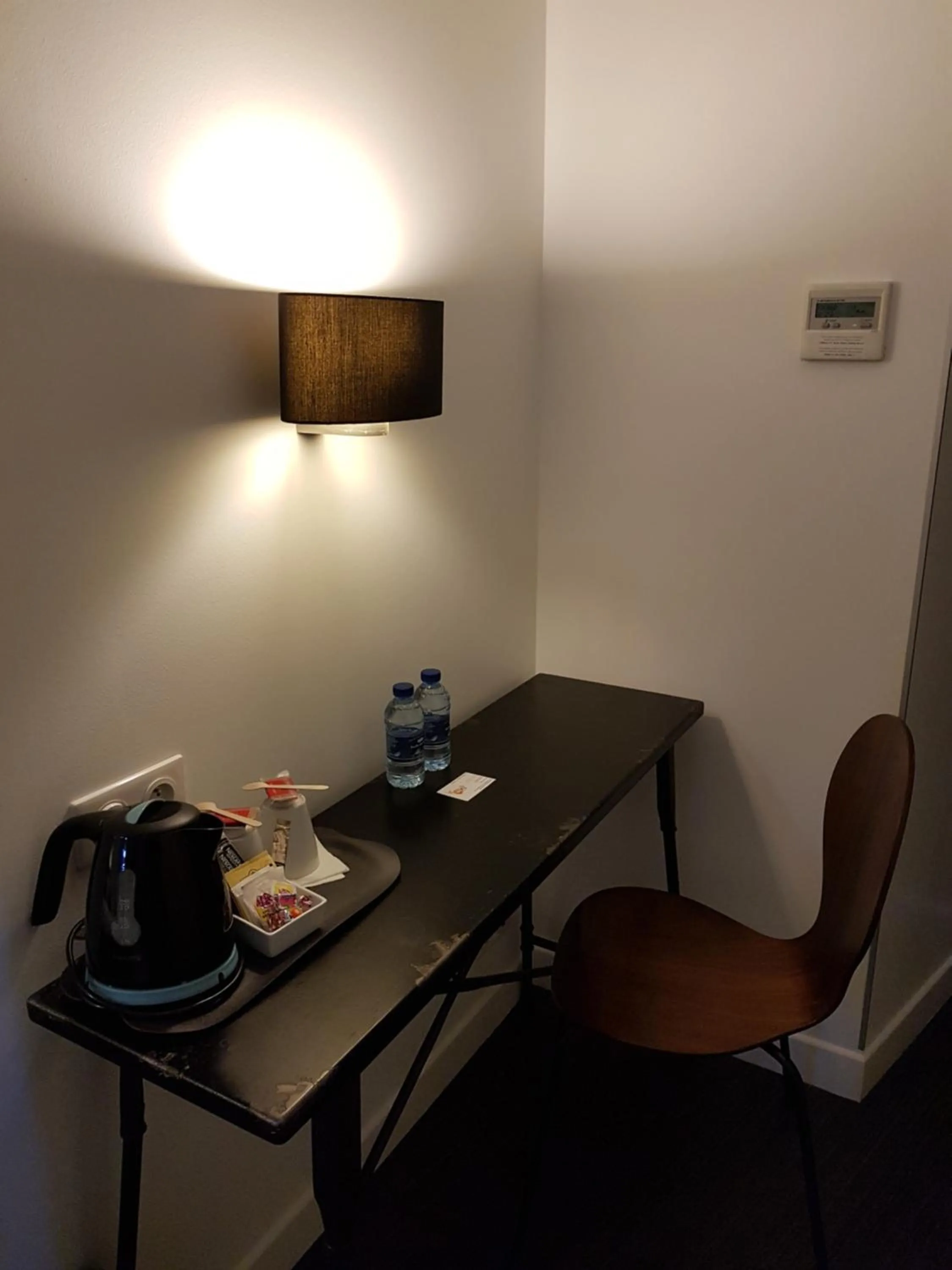 Coffee/tea facilities in Hôtel Au Bon Coin