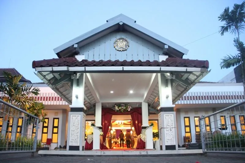 University Club (UC) Hotel UGM