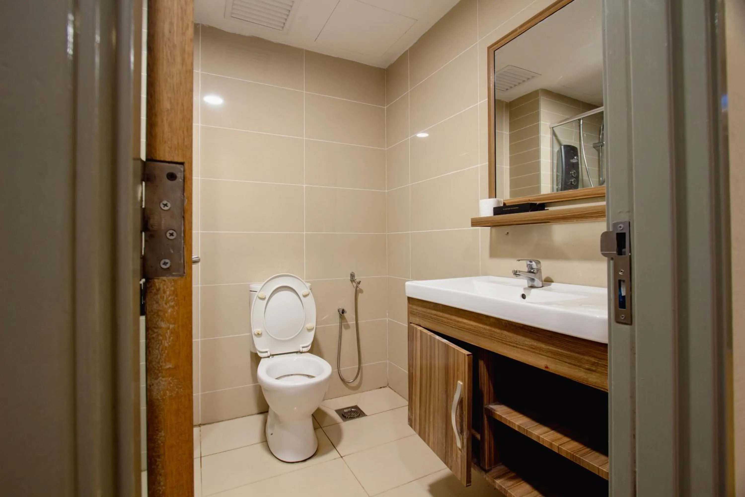 Shower in Bangi Perdana Hotel