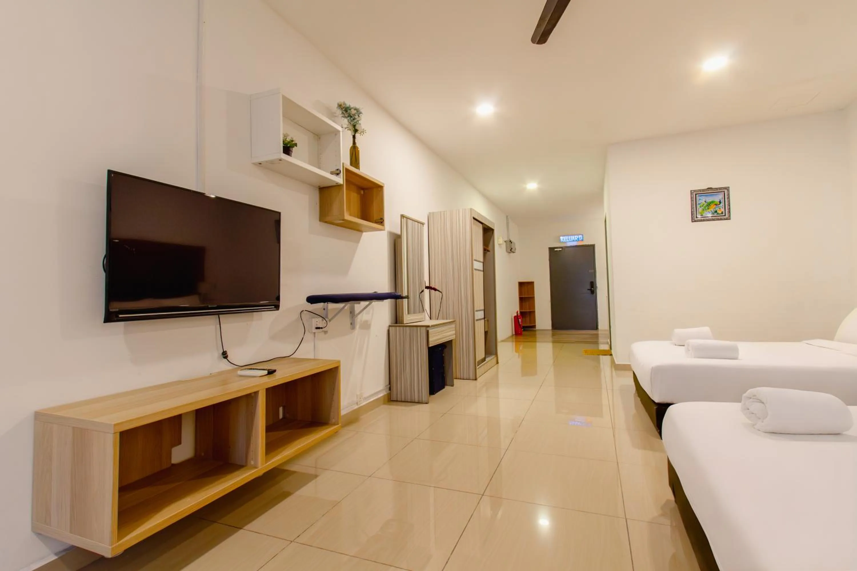 Photo of the whole room, Bed in Bangi Perdana Hotel