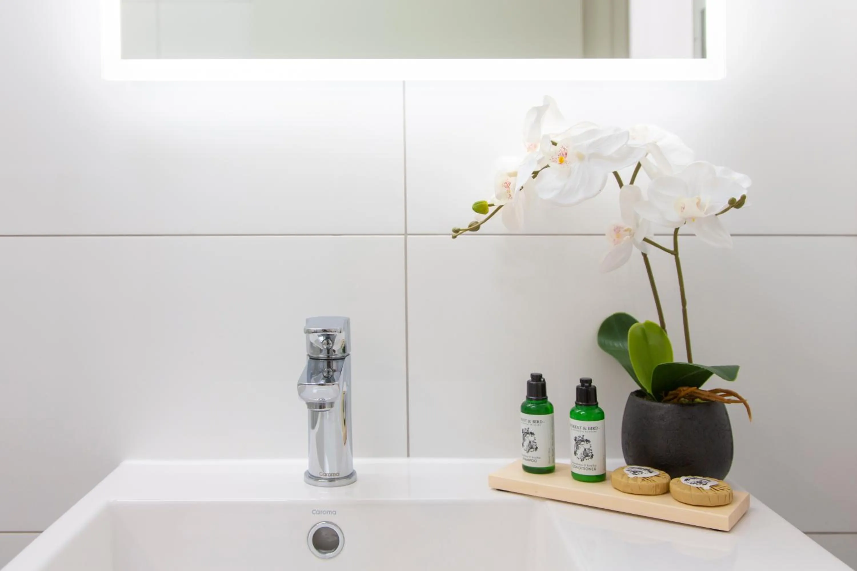 Shower in Koura Apartments Central Queenstown