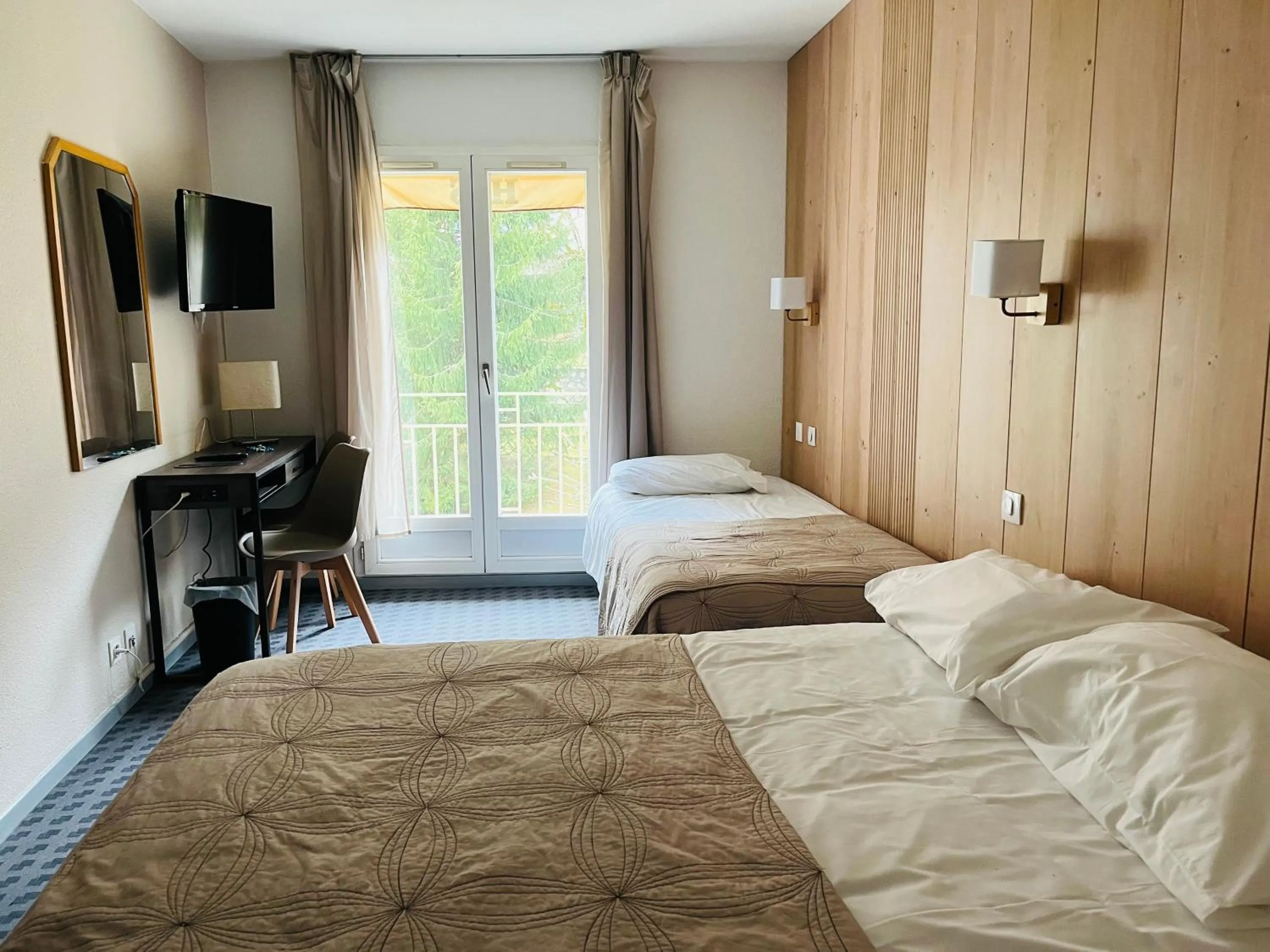 Bed in Le Sacca Hôtel restaurant