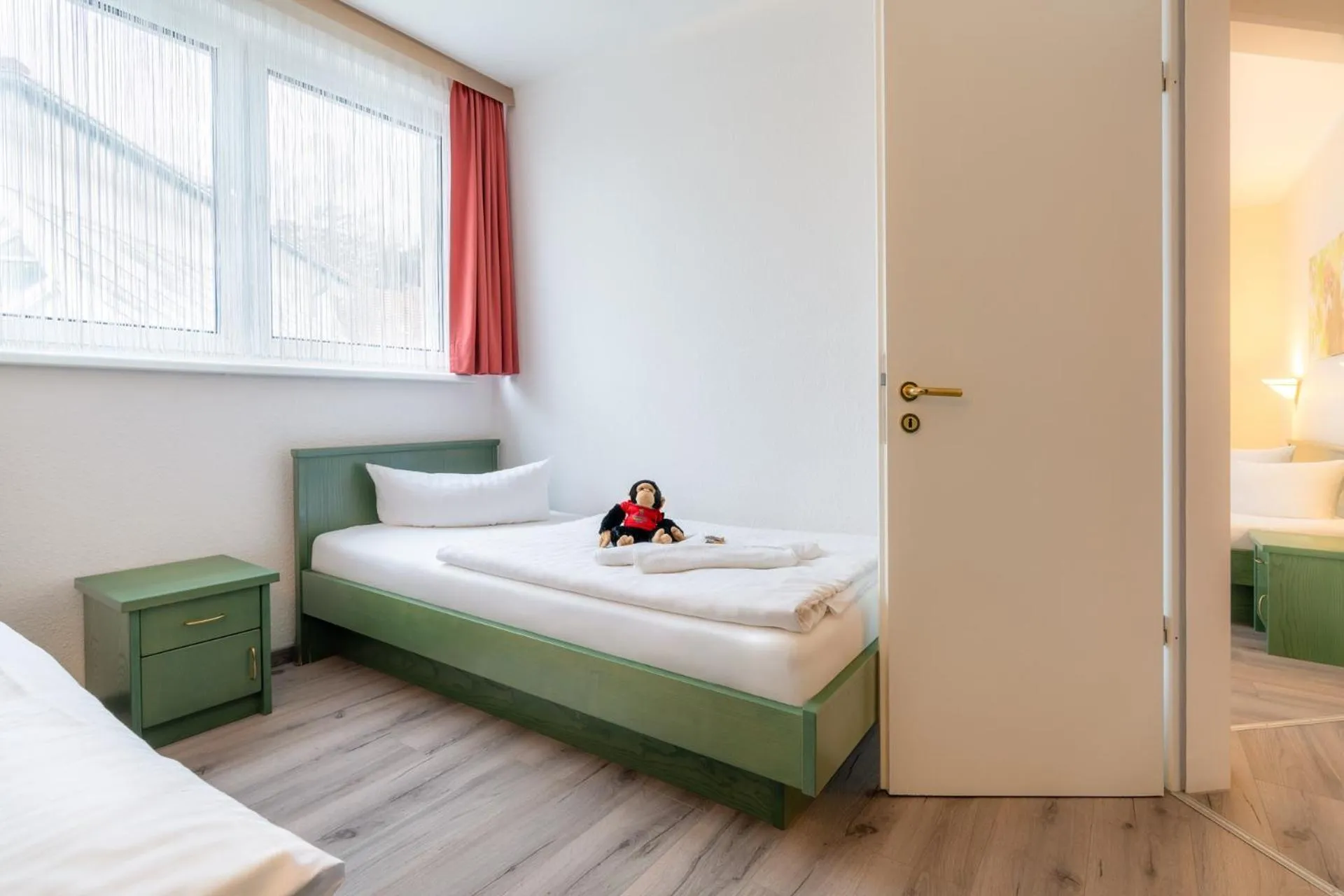 Bedroom, Bed in Aparthotel Tropenhaus Bansin