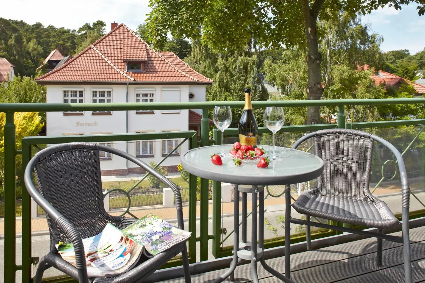 Two-Bedroom Apartment in Aparthotel Tropenhaus Bansin Two-Bedroom Apartment in Aparthotel Tropenhaus Bansin