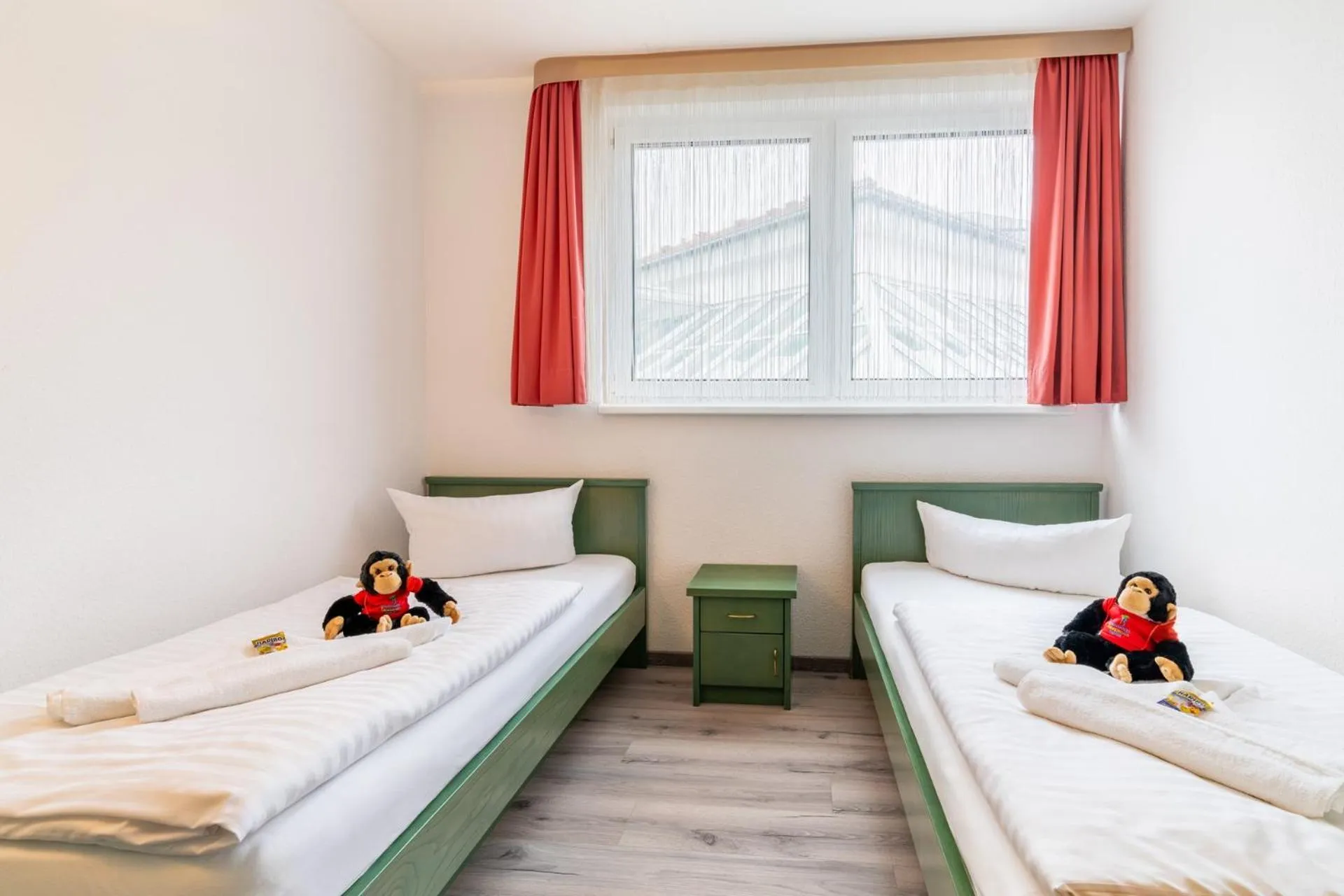 Bedroom, Bed in Aparthotel Tropenhaus Bansin