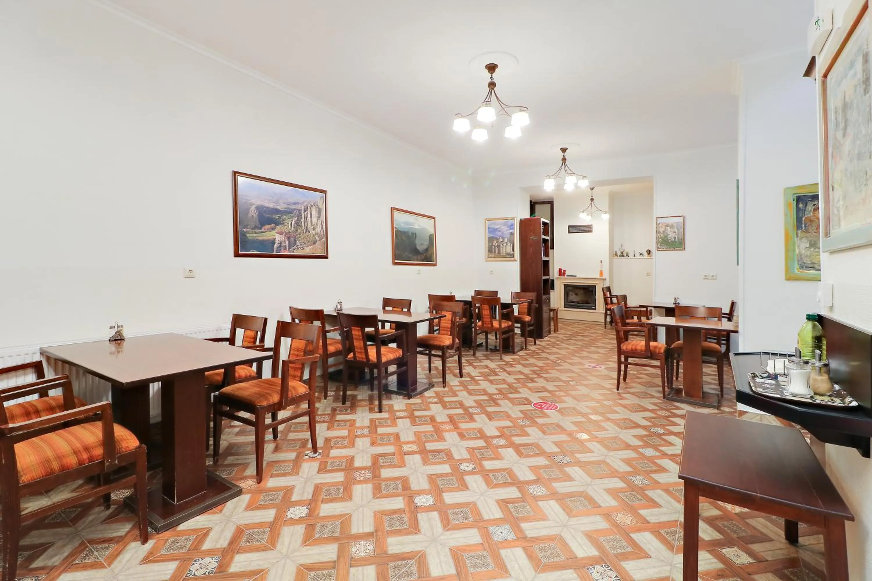 Breakfast in Alsos House