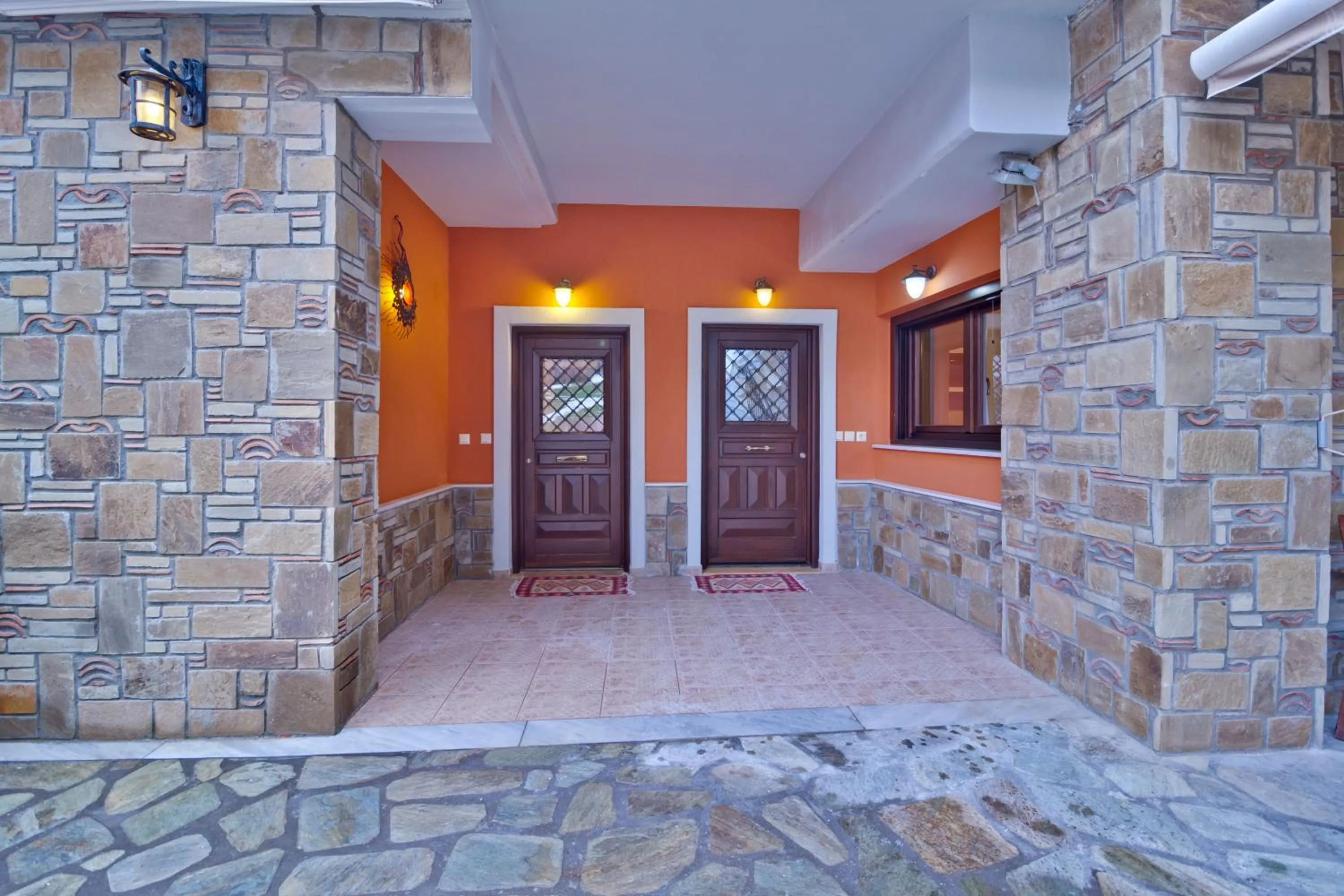 Facade/entrance in Alsos House