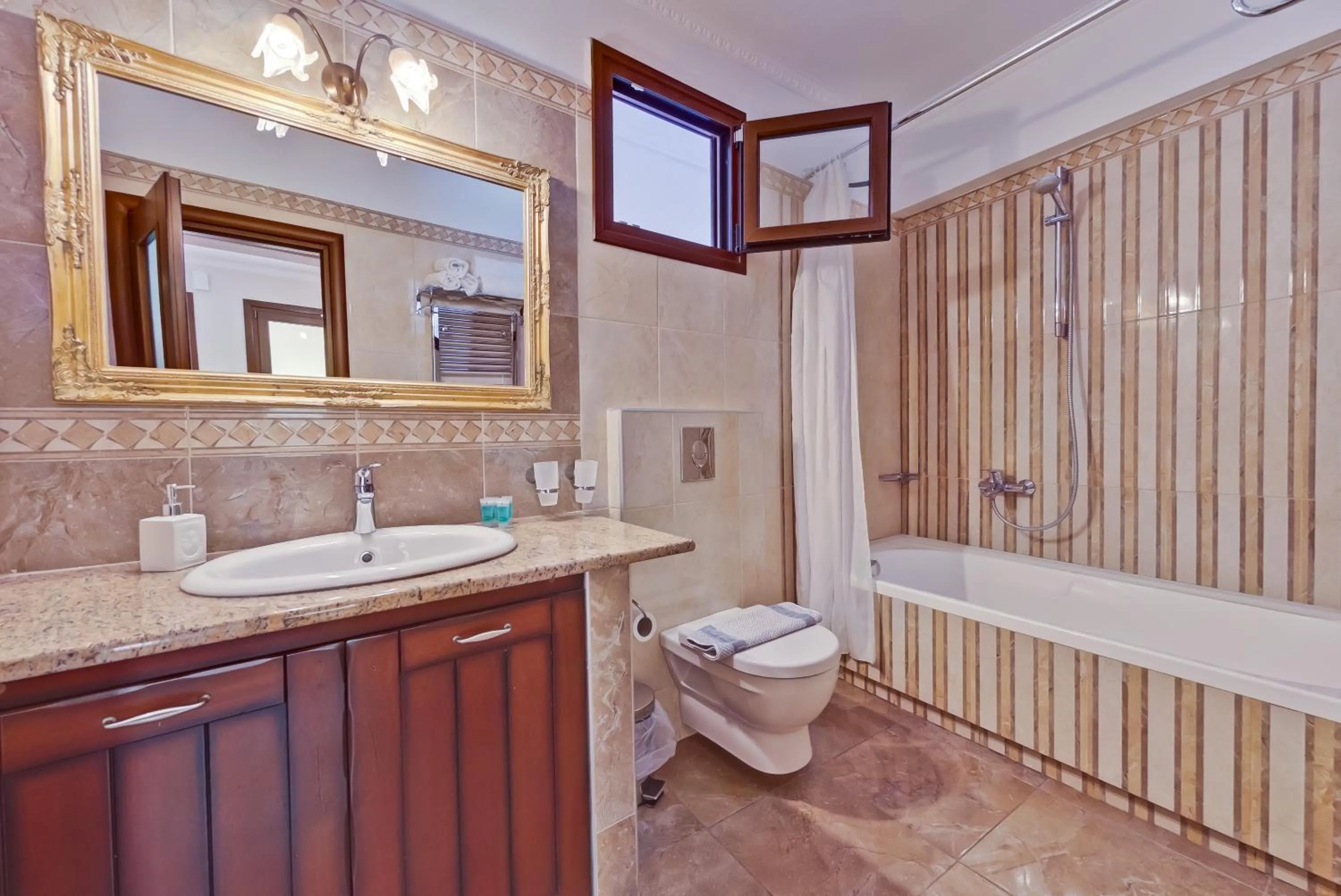 Bathroom in Alsos House