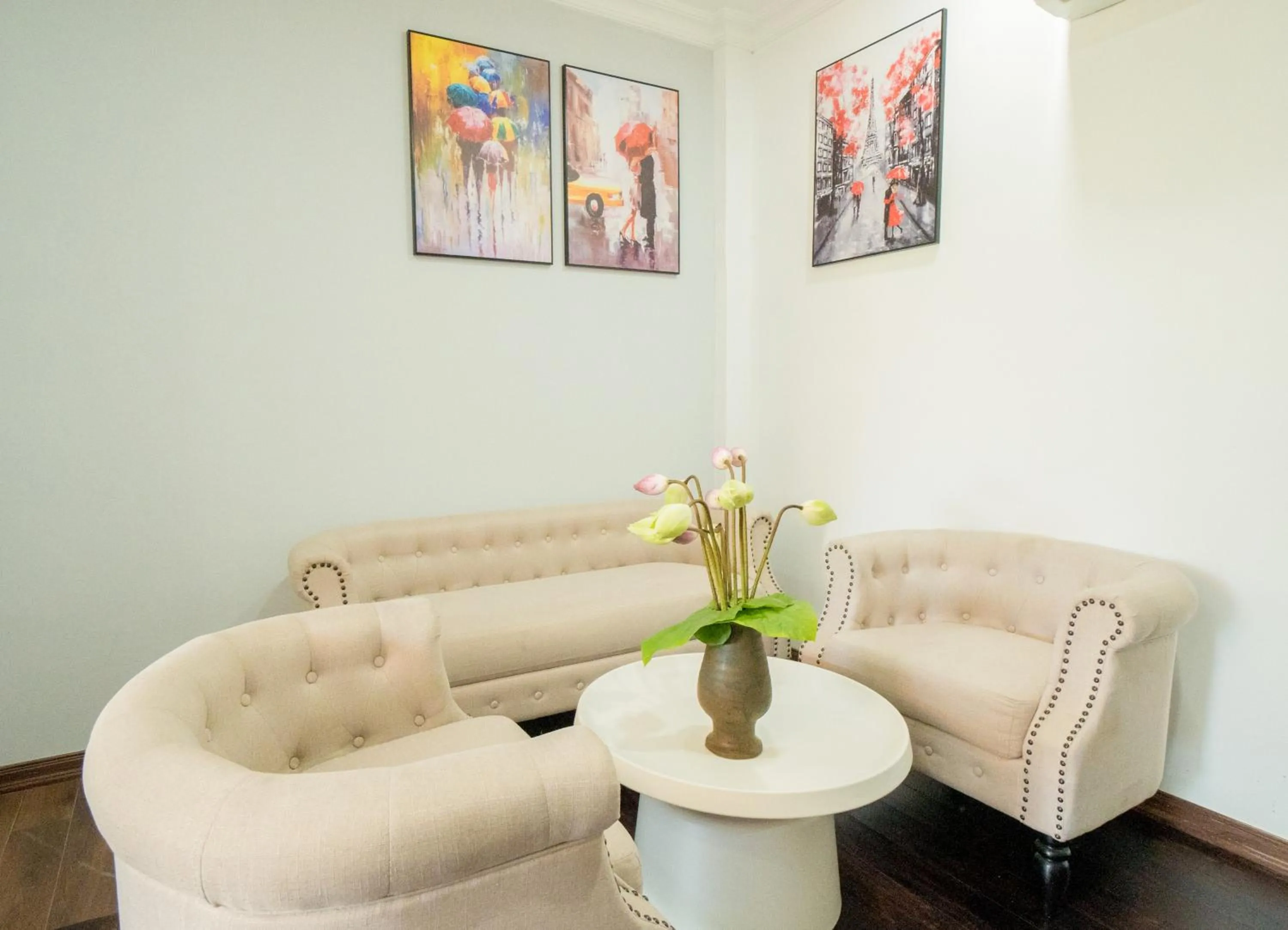 Living room in Dat Anh Hotel