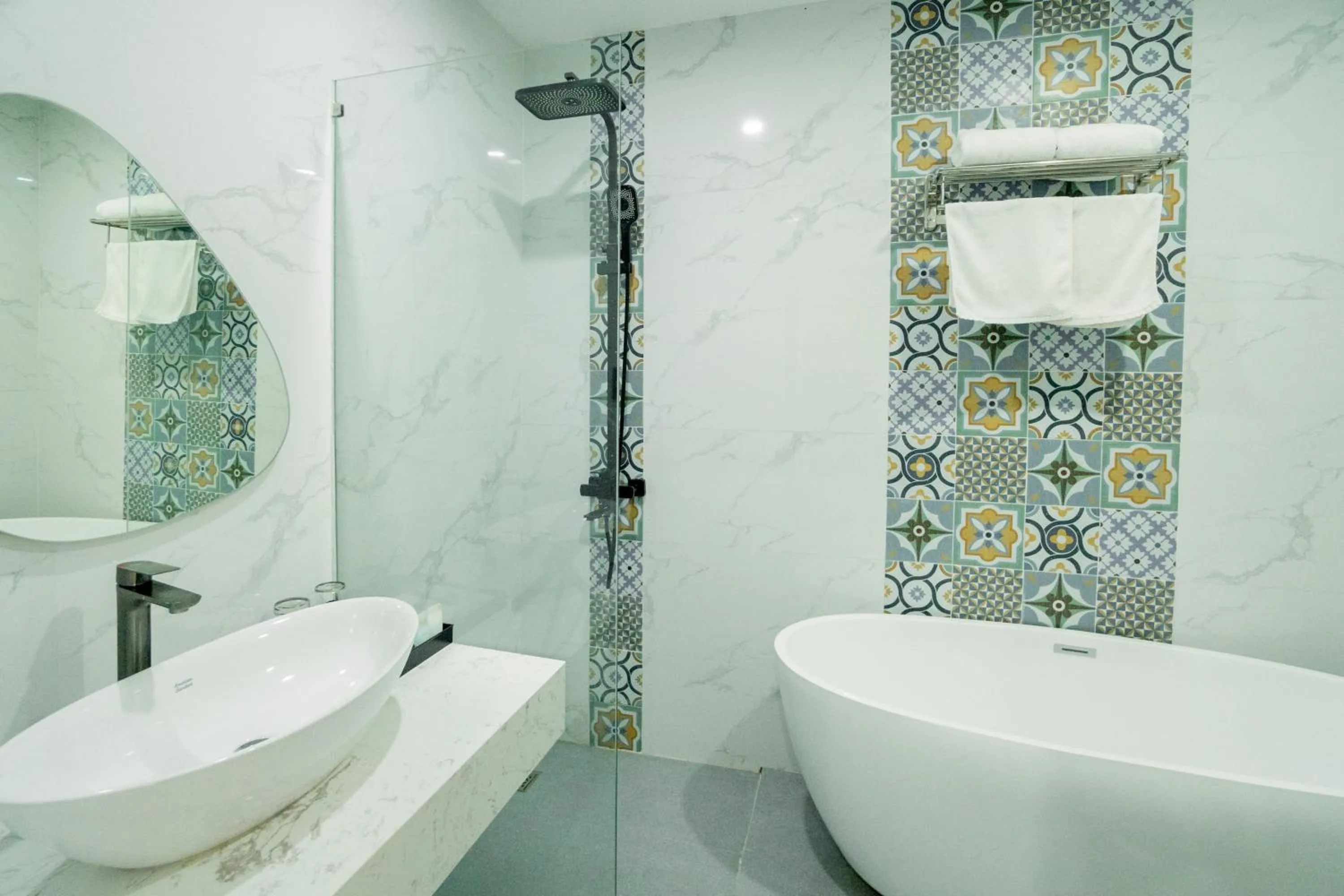 Bathroom in Dat Anh Hotel