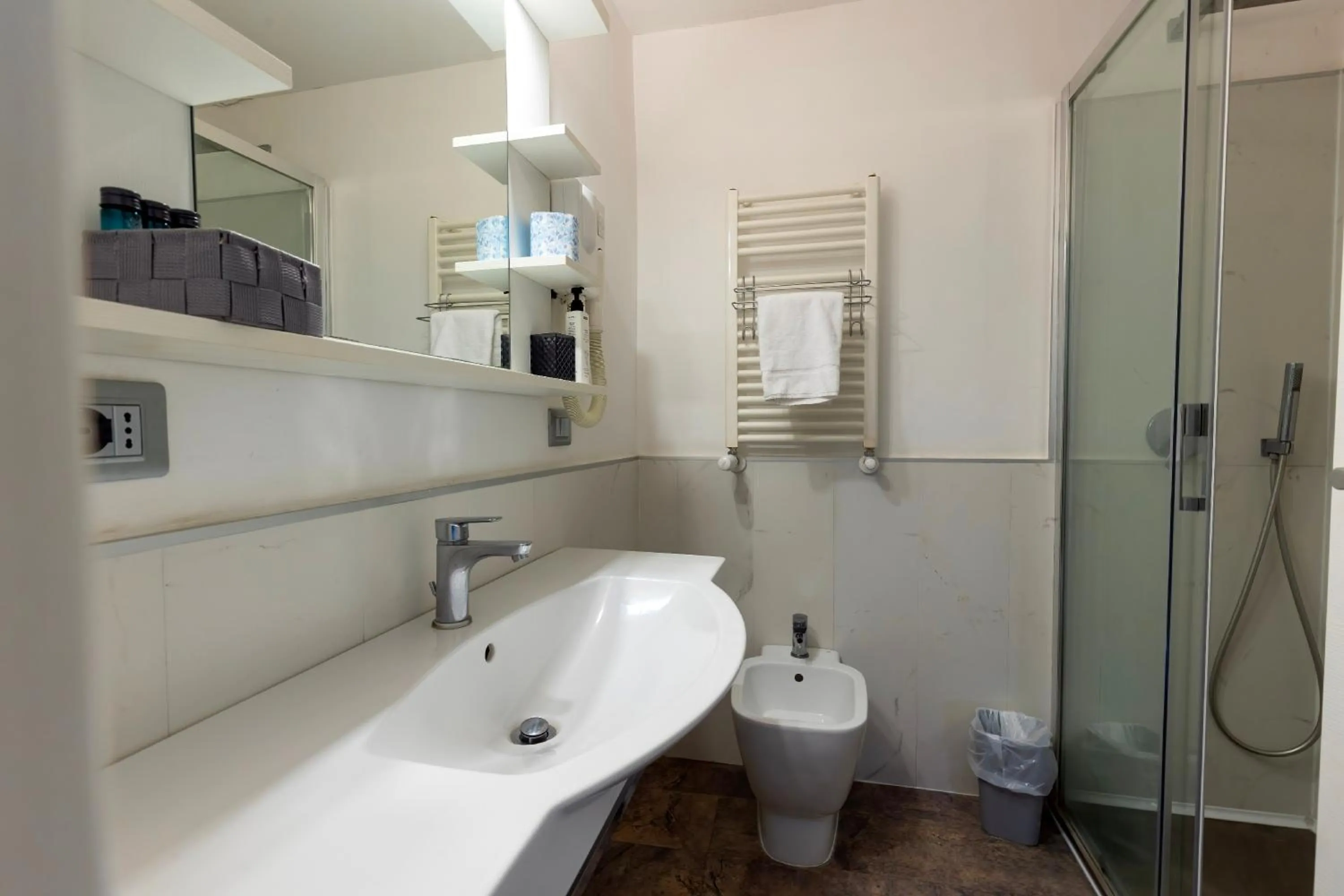 Bathroom in Il Tesoro Smart Suite & SPA