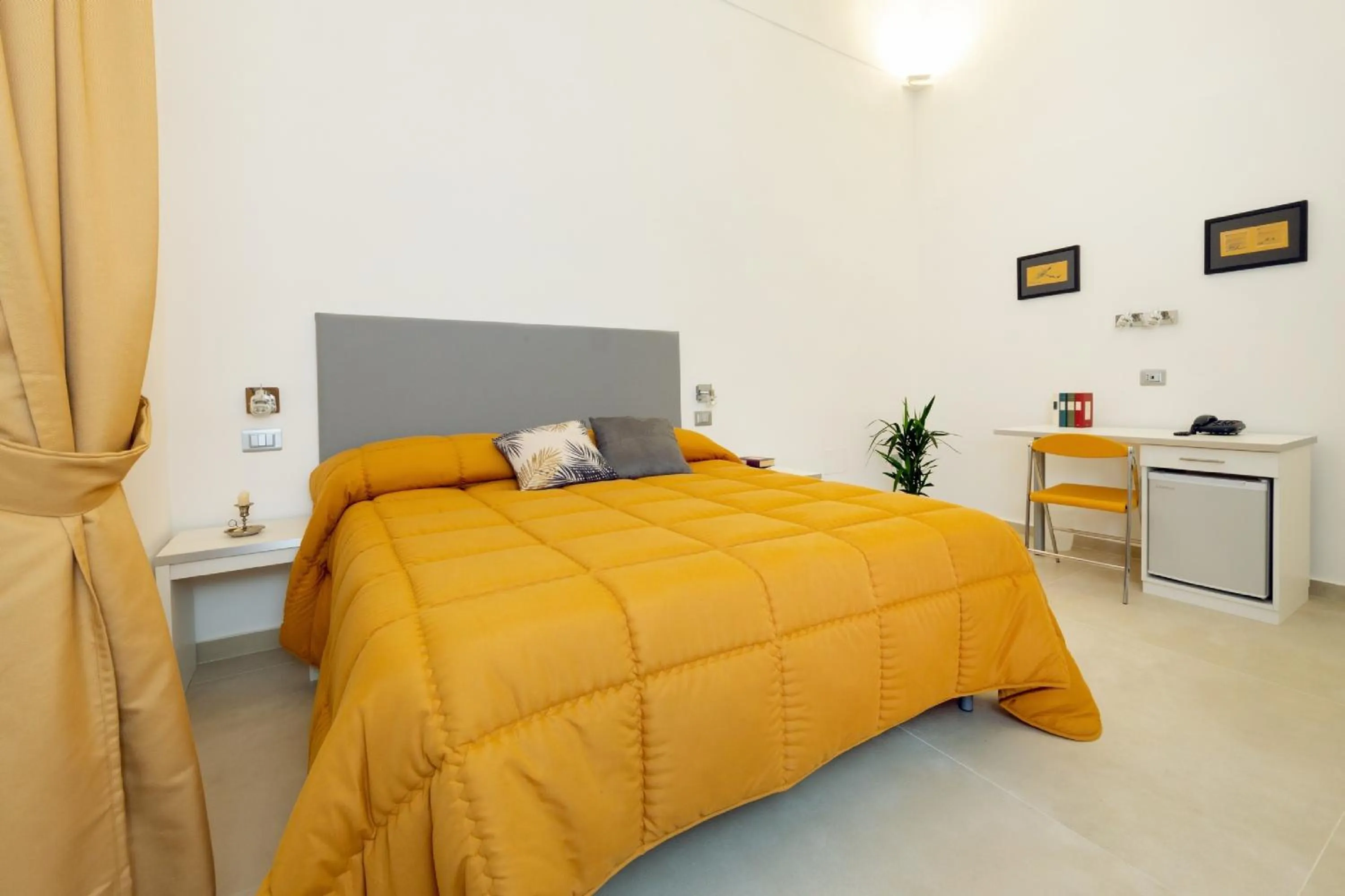 Bedroom, Bed in Il Tesoro Smart Suite & SPA