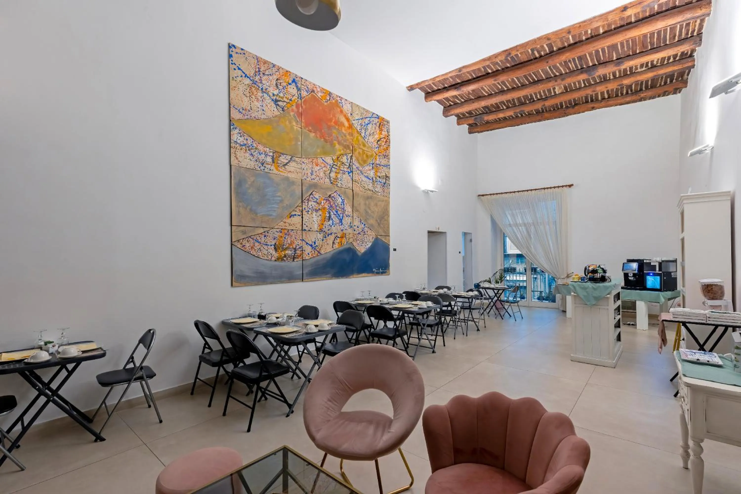 Lounge or bar in Il Tesoro Smart Suite & SPA