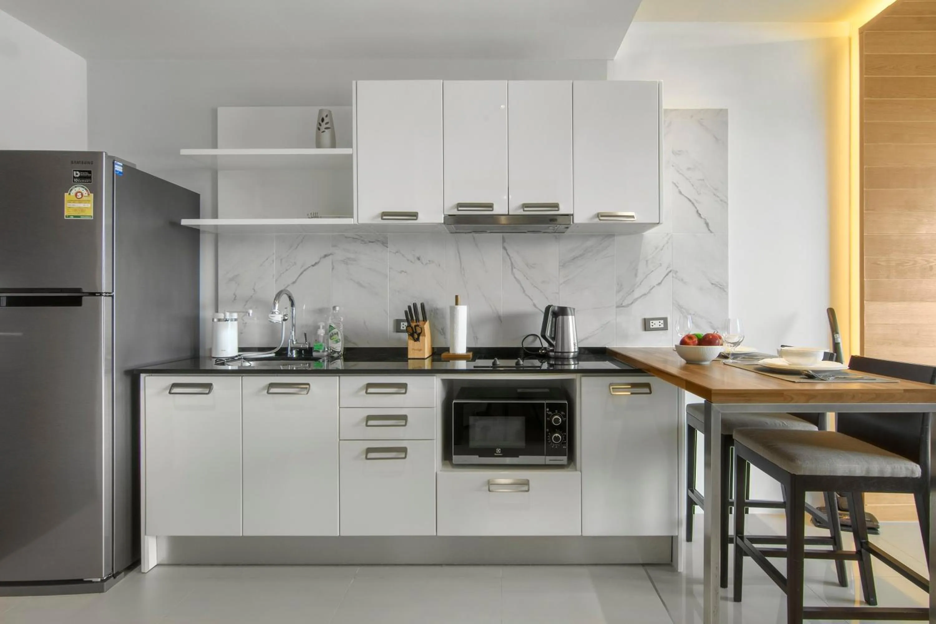 Kitchen or kitchenette in Emerald Terrace Resort