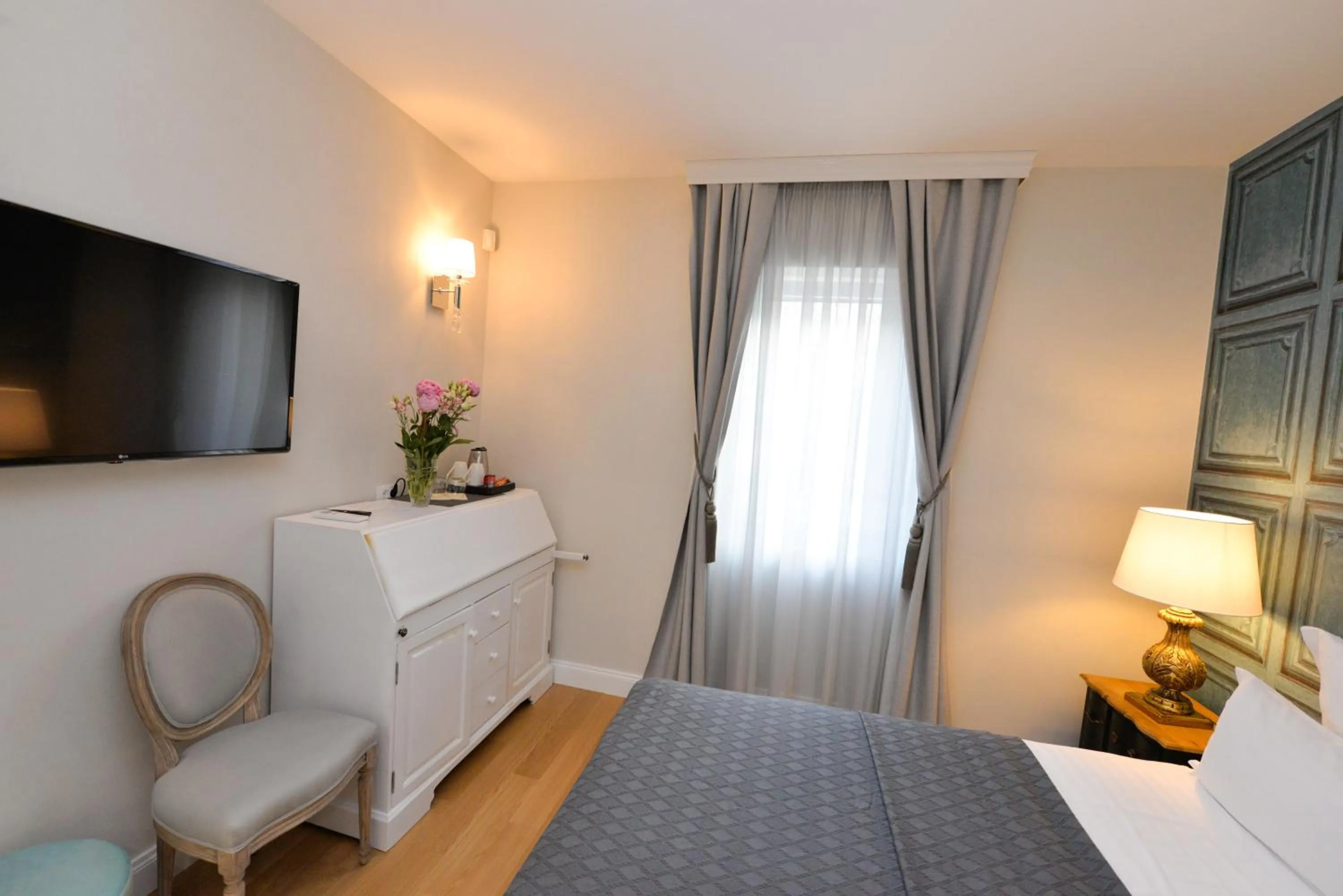 Bed in The Duke luxury rooms