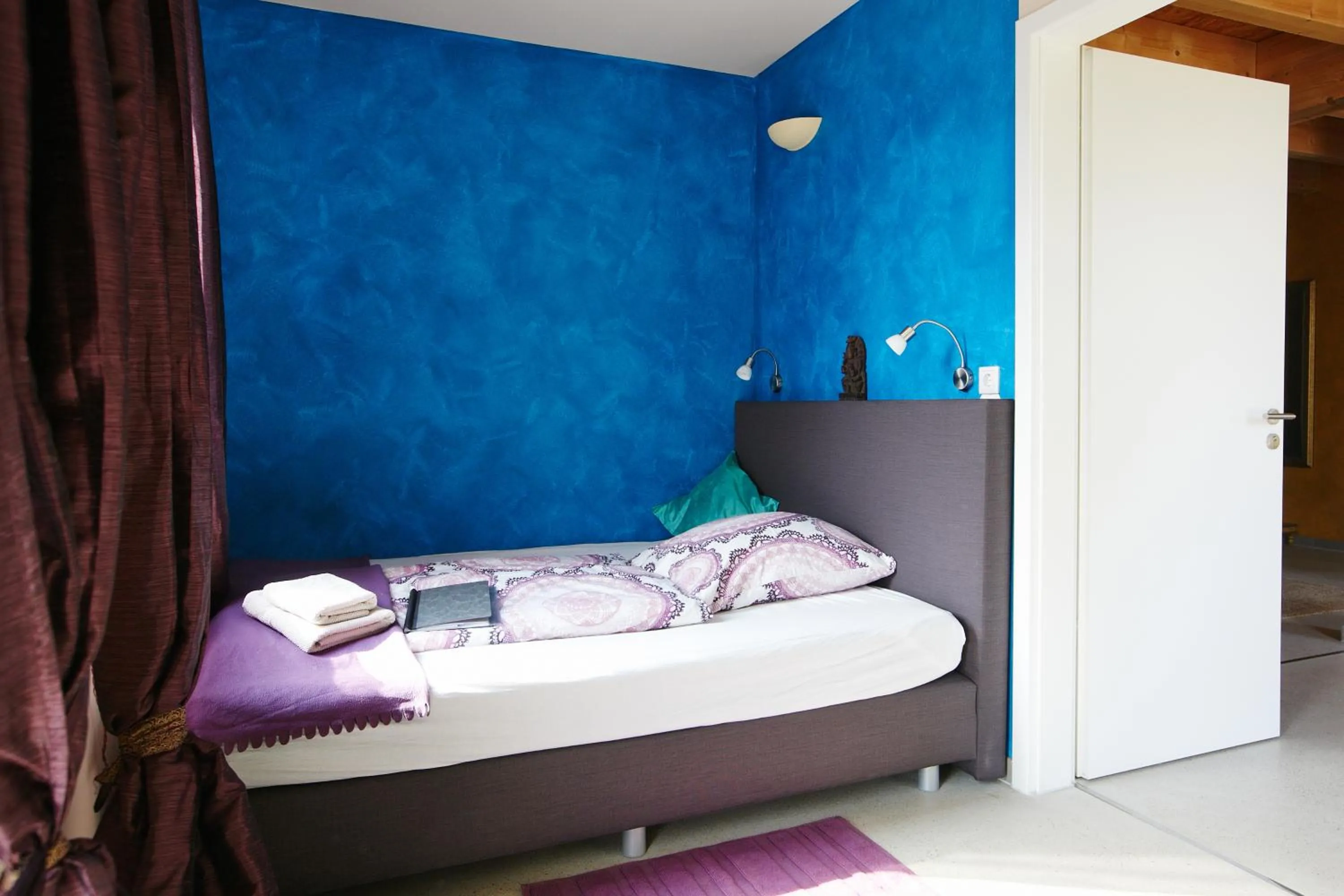Photo of the whole room, Bed in Gästehaus am Landgut