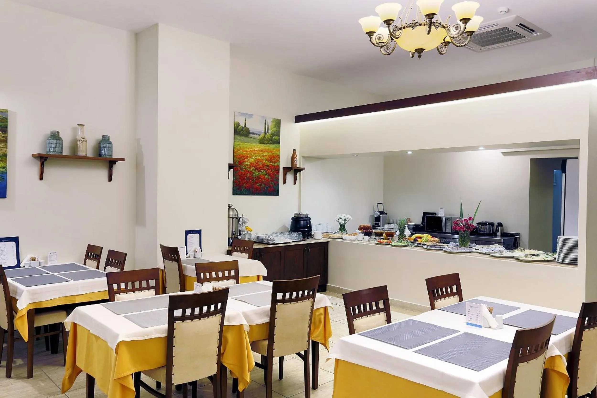 Restaurant/places to eat in Hotel Expocity Istanbul