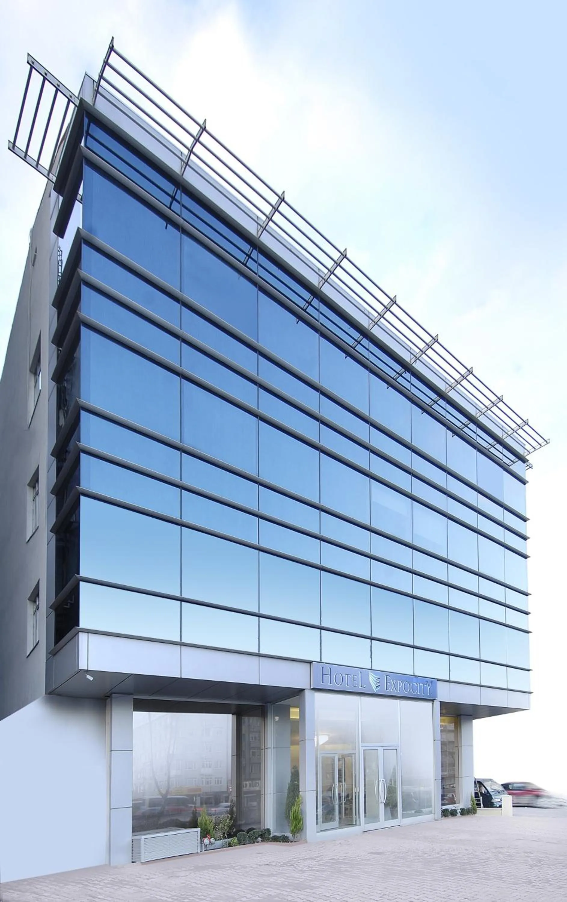 Facade/entrance in Hotel Expocity Istanbul