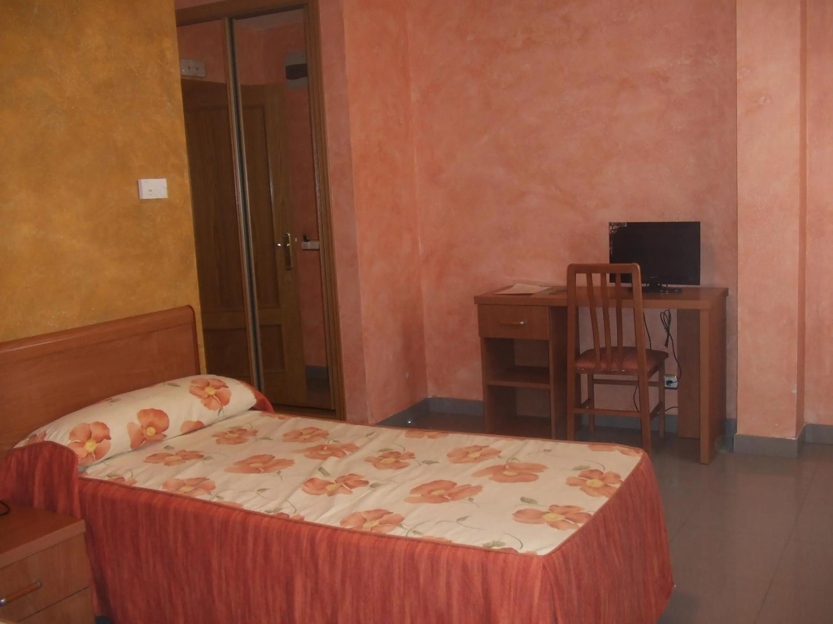 Bed in Hotel Vadorrey