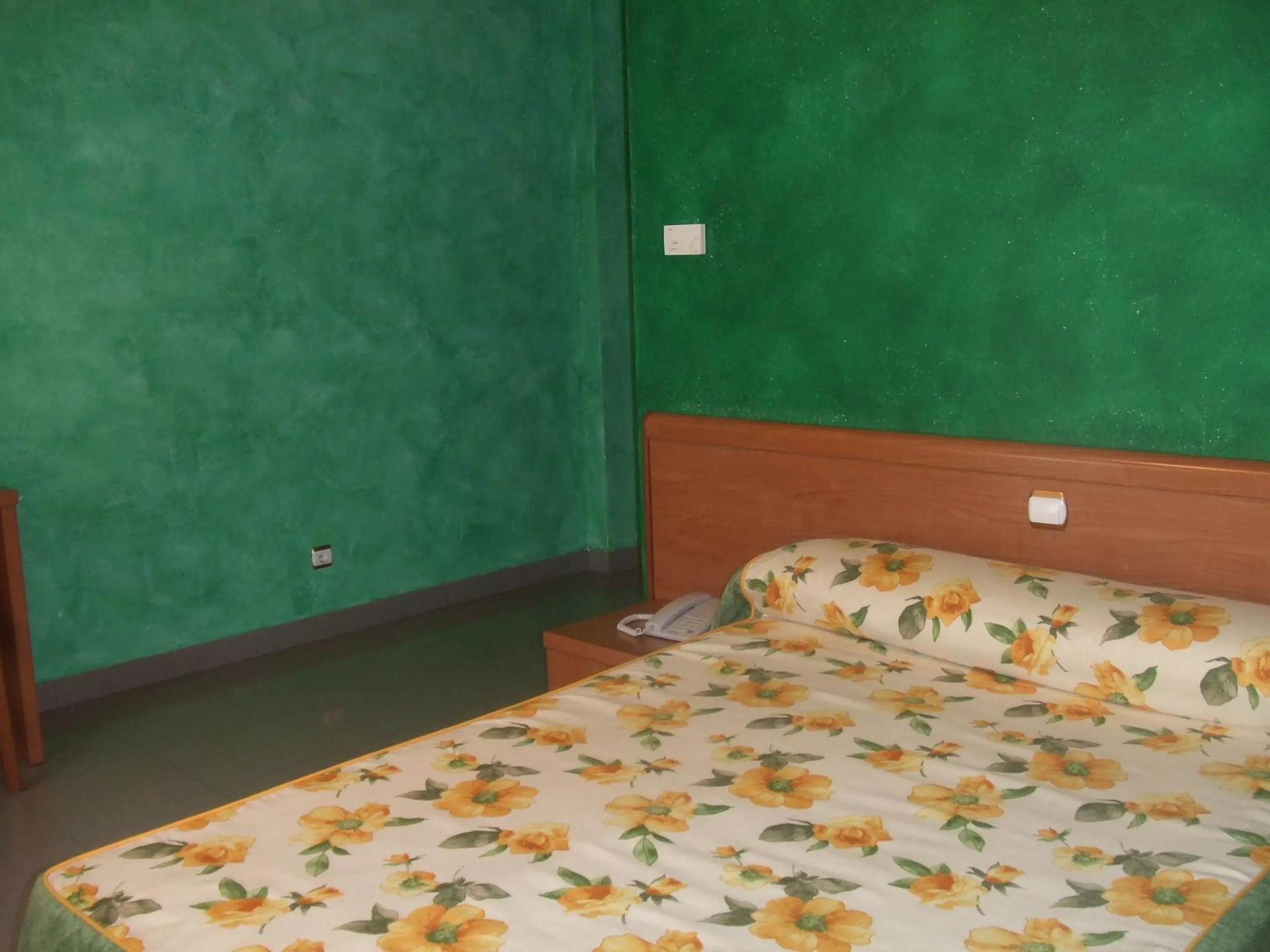 Bed in Hotel Vadorrey