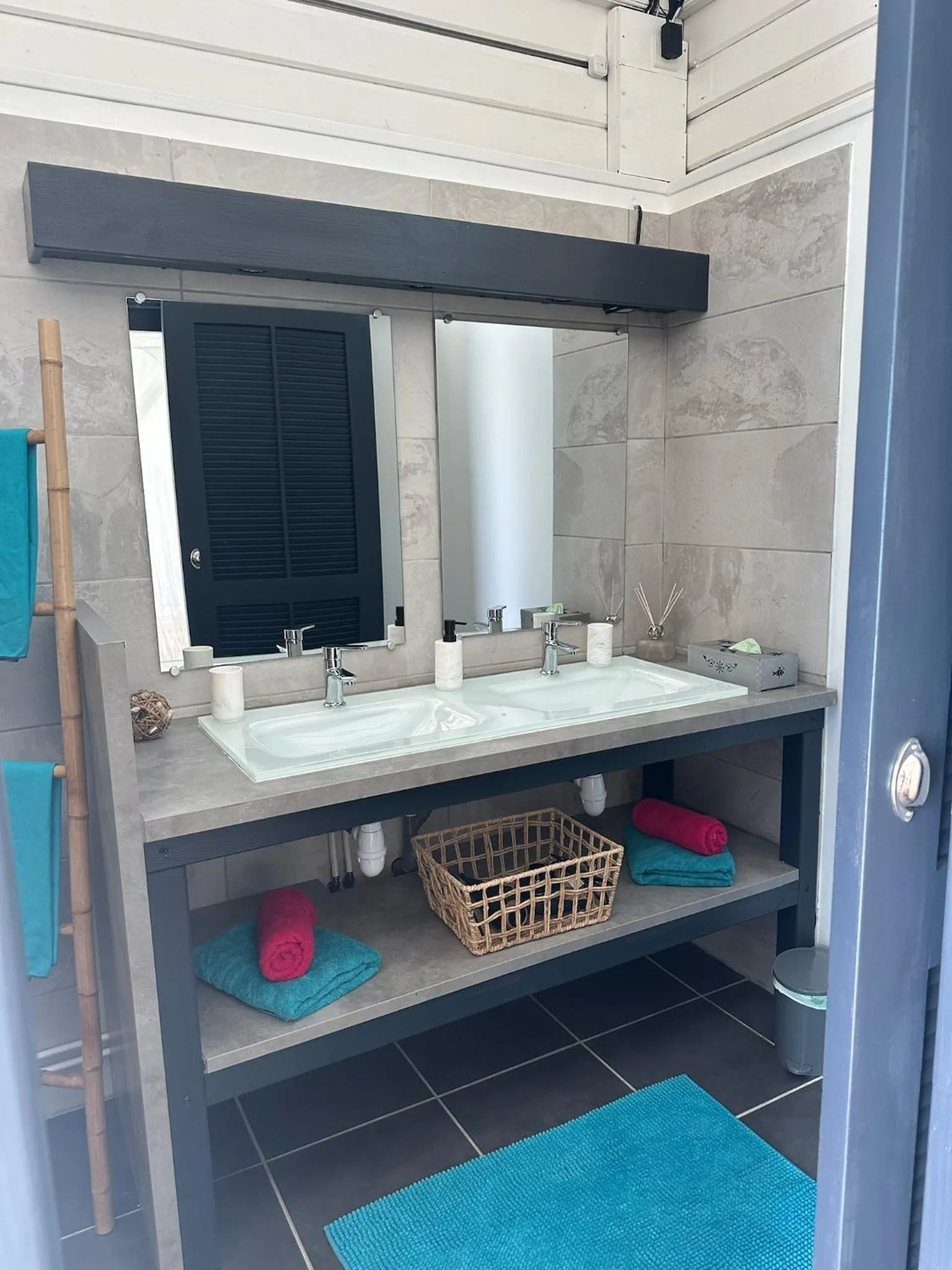 Bathroom in Au Bel'vue chez Sandrine "Gite & Chambre d'hôtes"