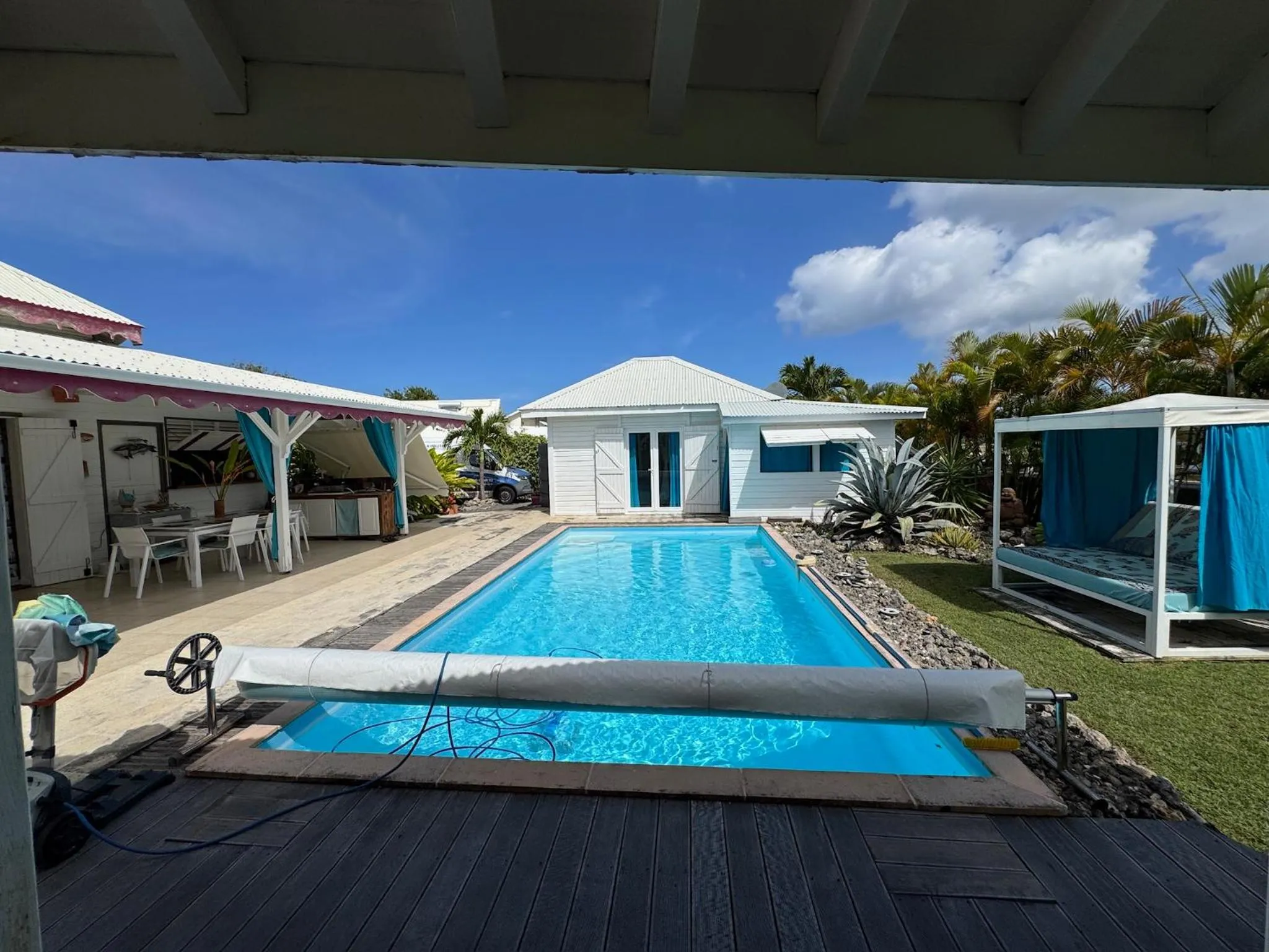 Swimming pool in Au Bel'vue chez Sandrine "Gite & Chambre d'hôtes"