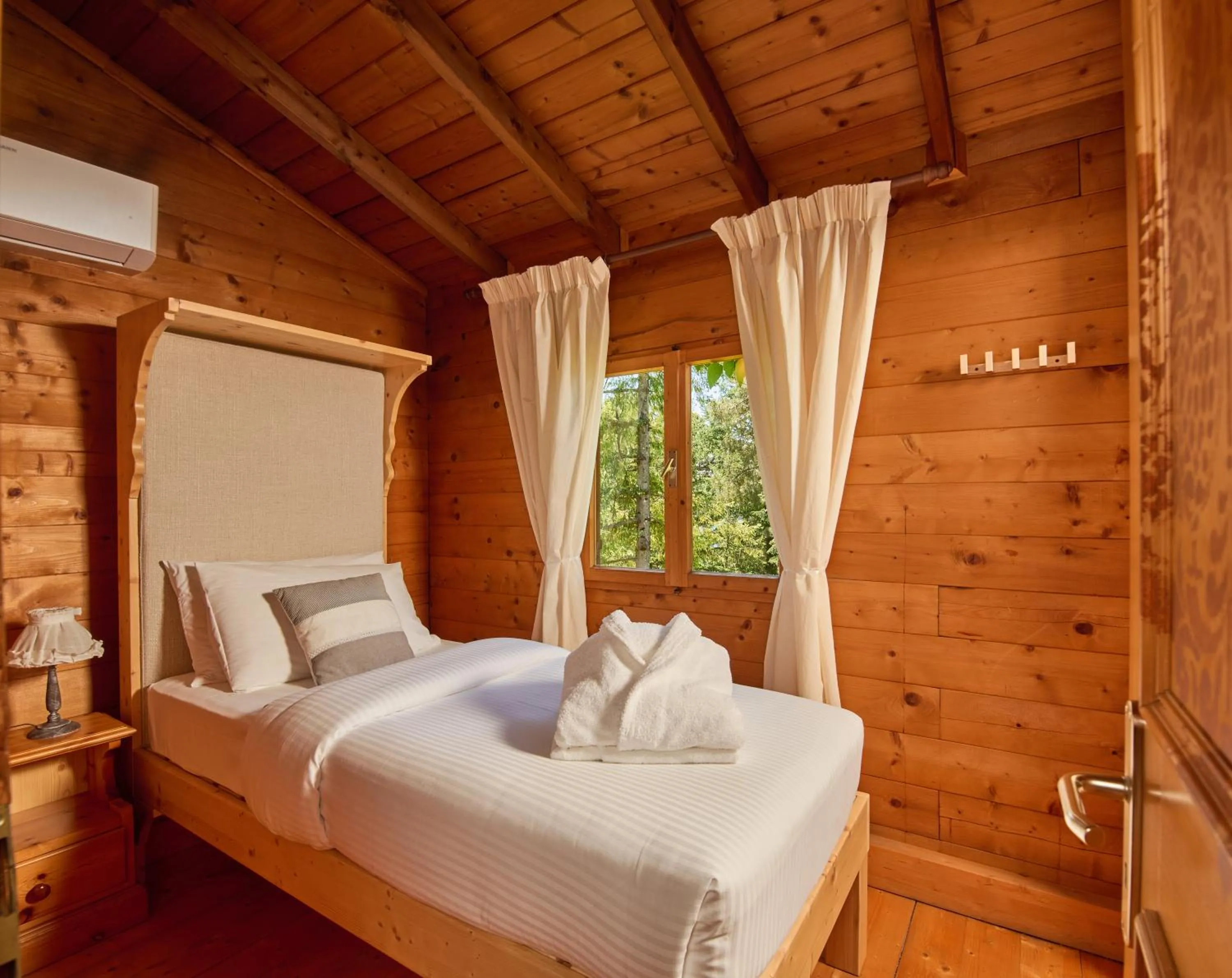 Bed in Il Ciocco Hotels