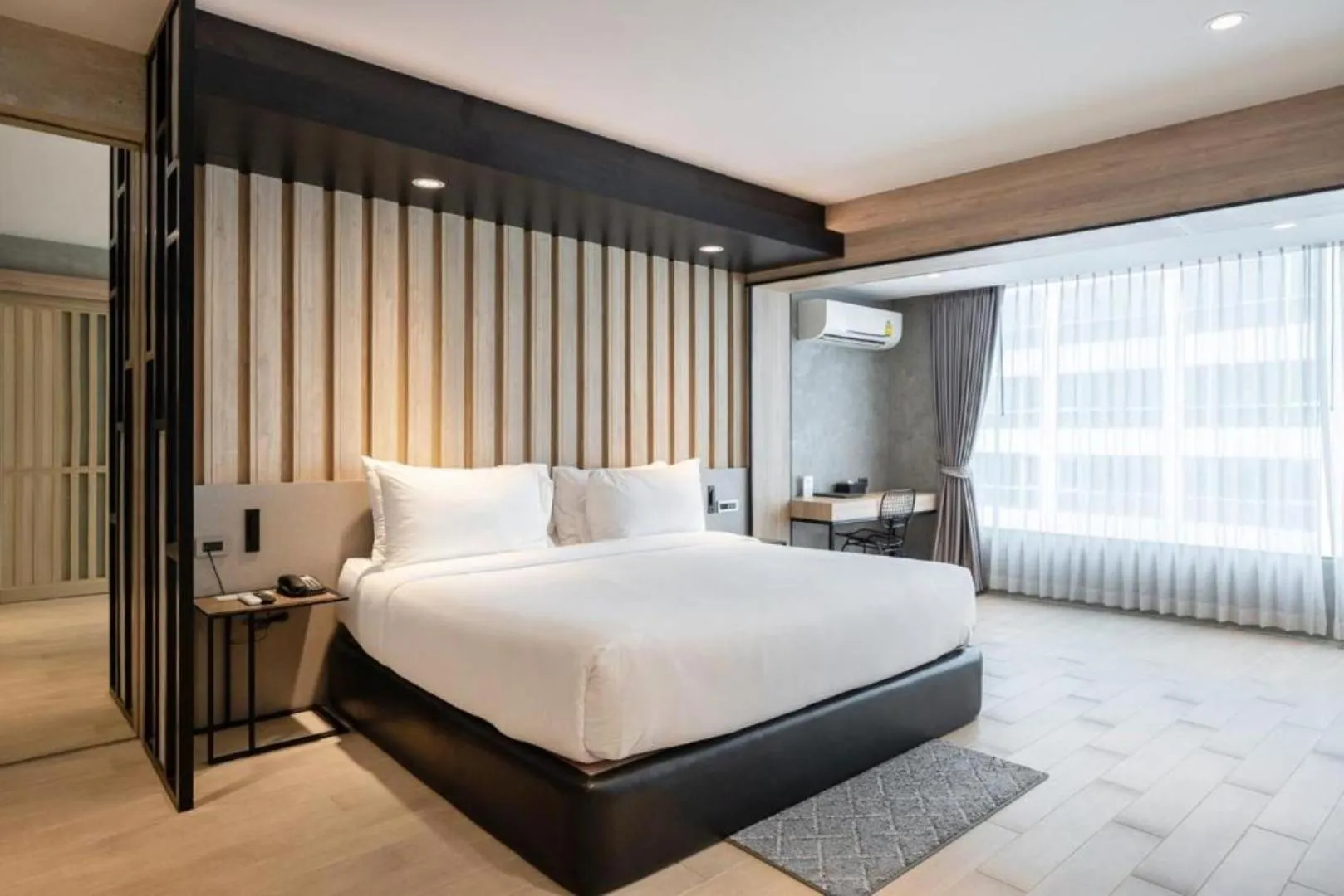 Bedroom, Bed in Loft Bangkok Hotel