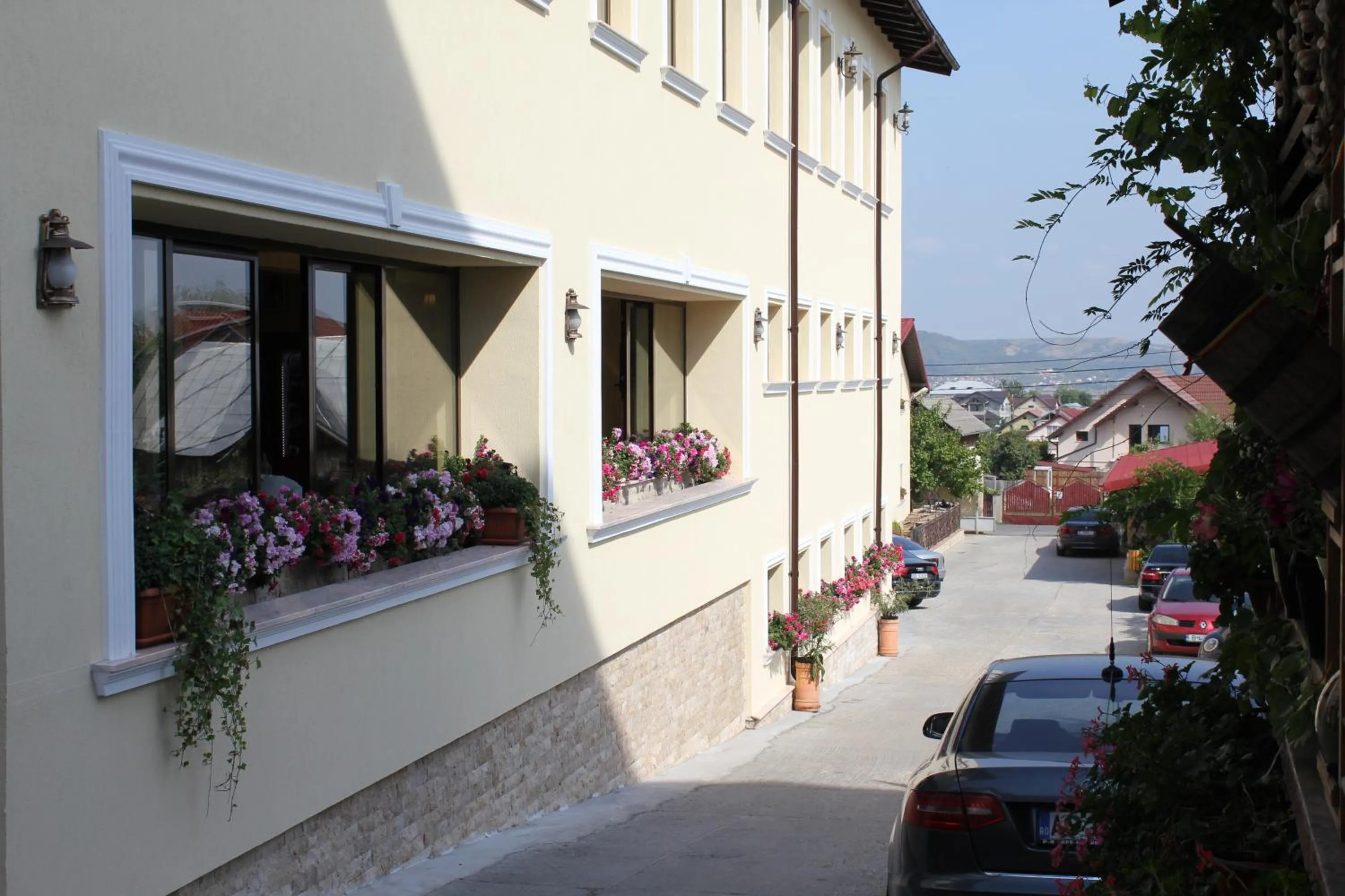 Facade/entrance in Casa Maria Arges