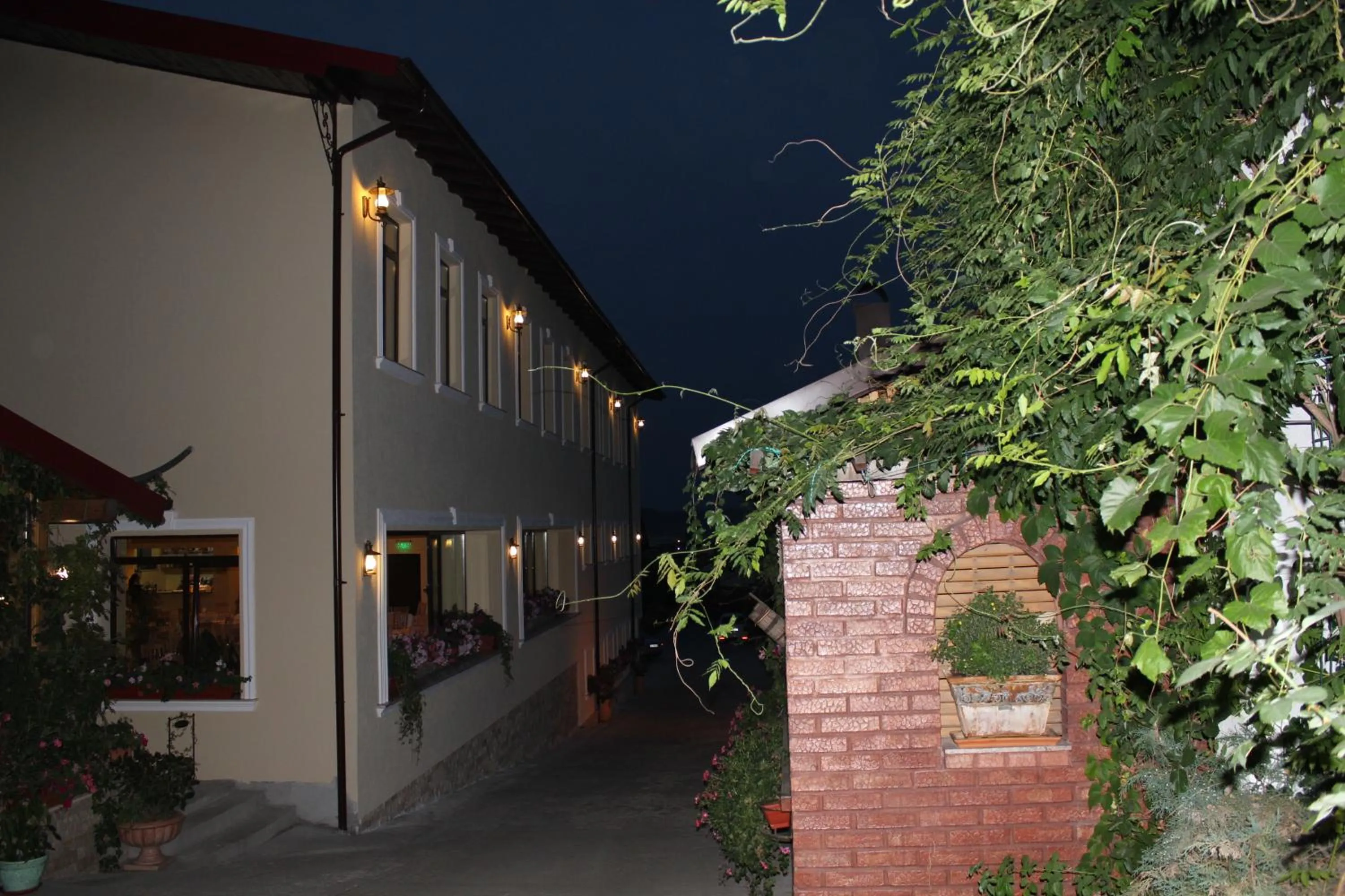 Facade/entrance in Casa Maria Arges