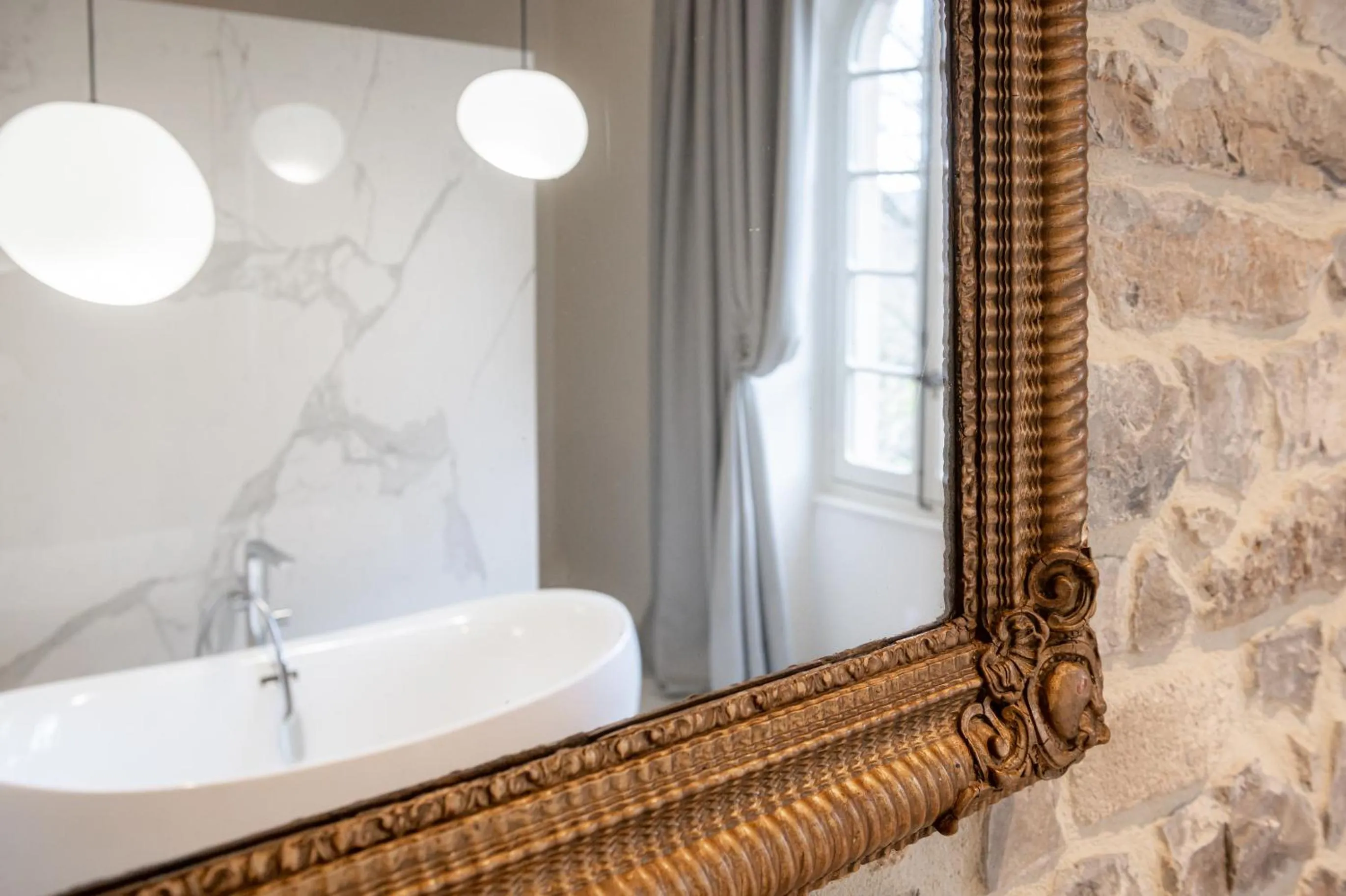 Bathroom in Couvent de la Salette & Spa